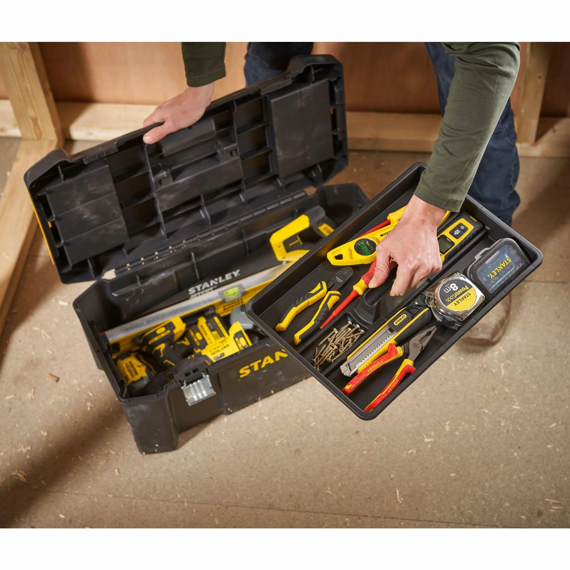 Stanley STST82976-1 Cassetta Porta Utensili Essential 26"