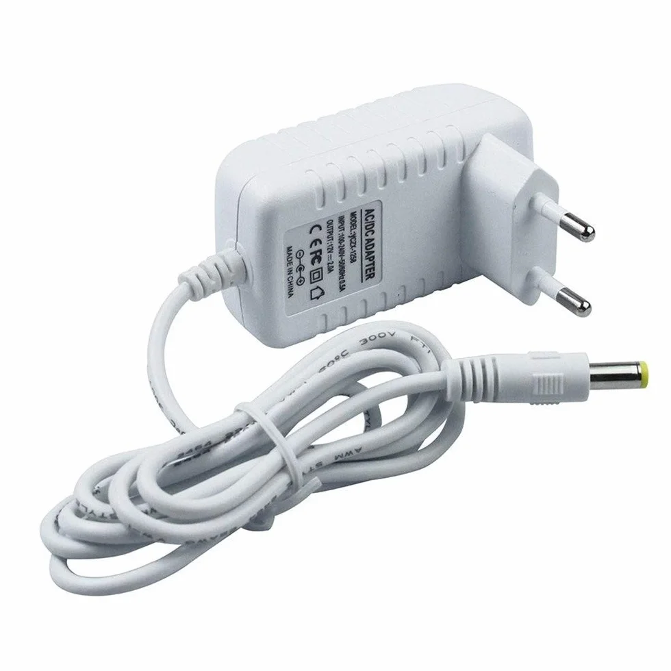 Alimentatori alimentatore stabilizzato trasformatore 220V telecamere 12V 2A 8PZ