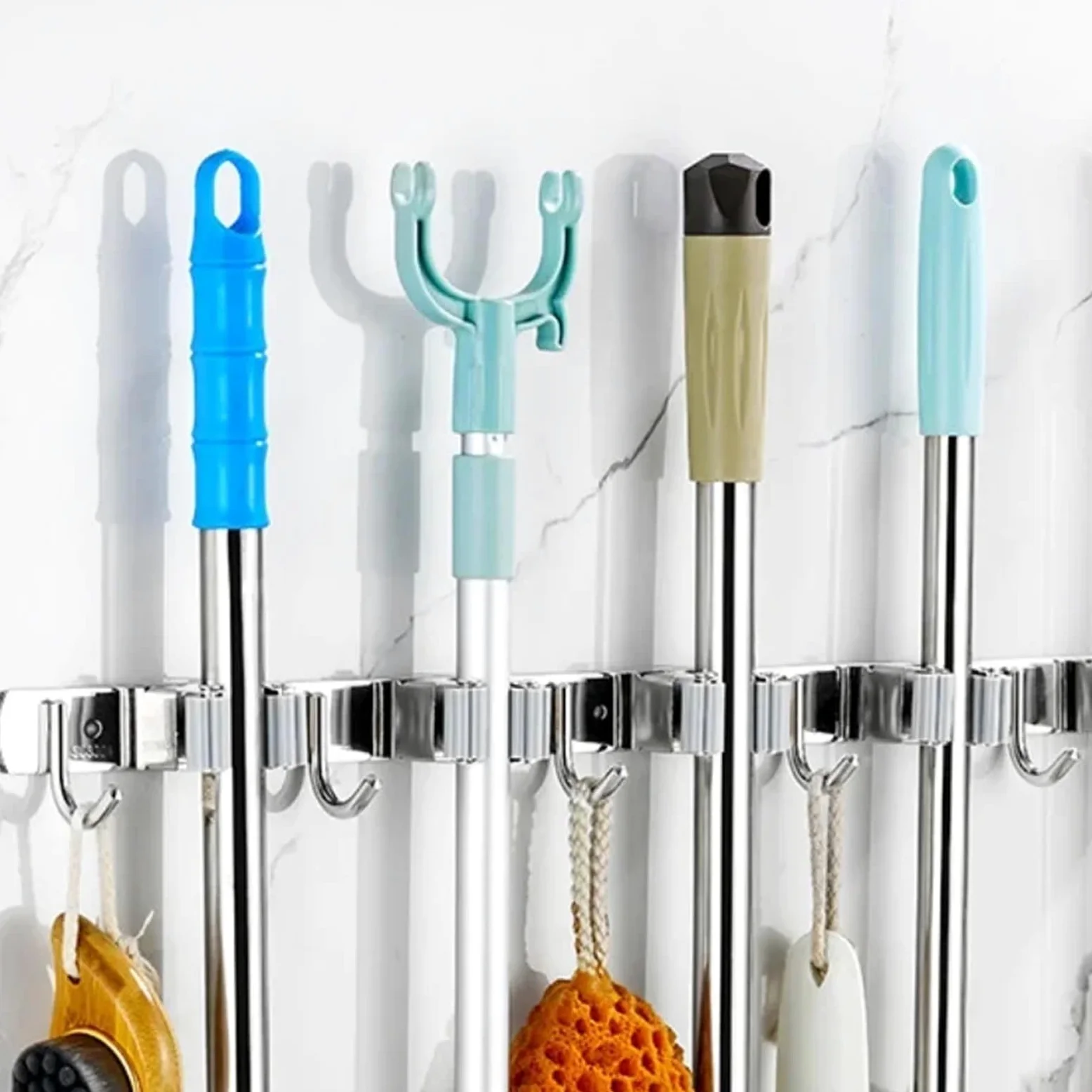 Porta Scope Parete Porta mocio Appendiabiti Mensola Gancio portaoggetti in acciaio inox Cucina Bagno Organizzazione Accessori per cucina(3 Mop 4 hook)