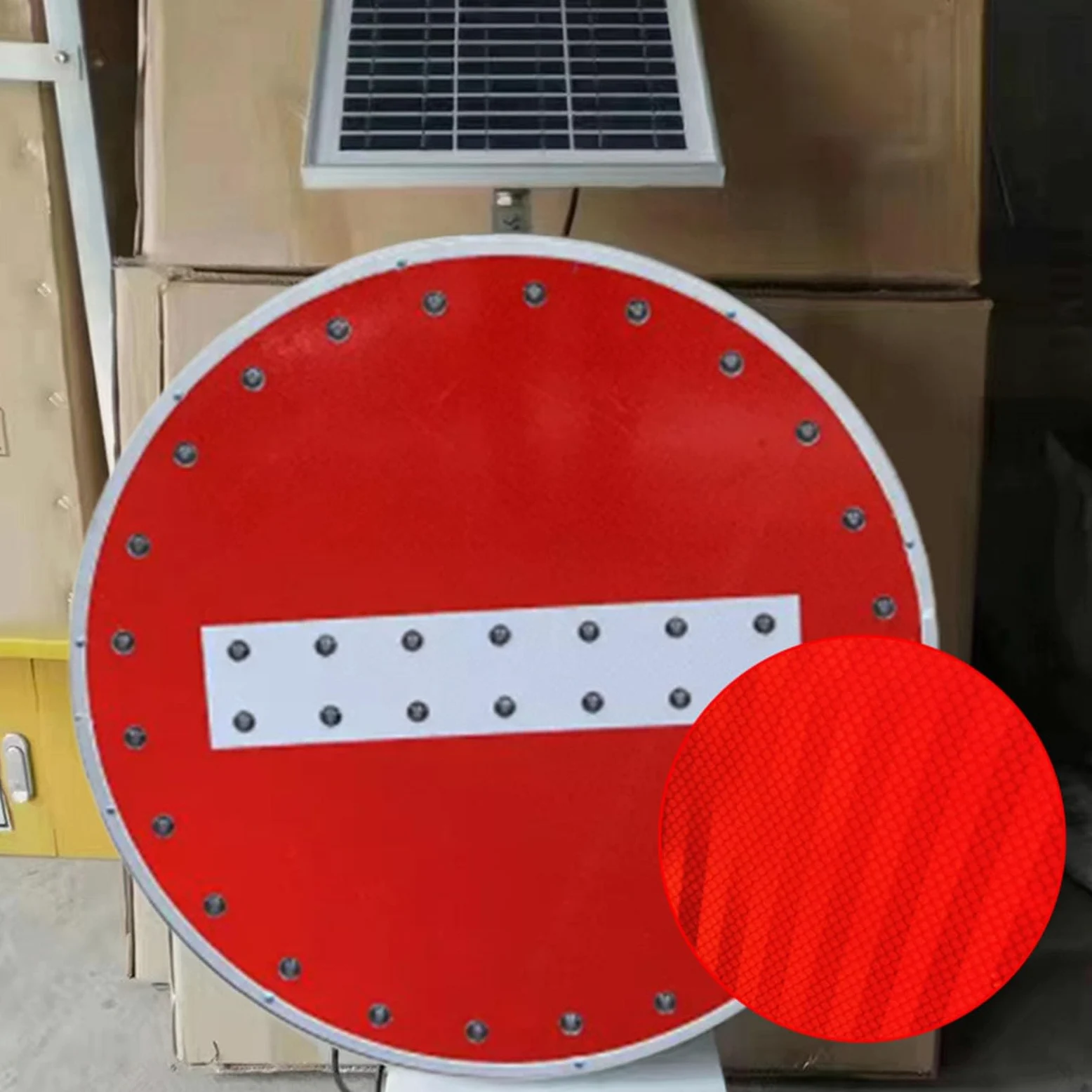 Segnale stradale solare "No Entry"-Illuminazione a LED Segnale di sicurezza con pellicola riflettente rotonda in alluminio Segnale "No Entry" per area chiusa(60cm/23.6in)