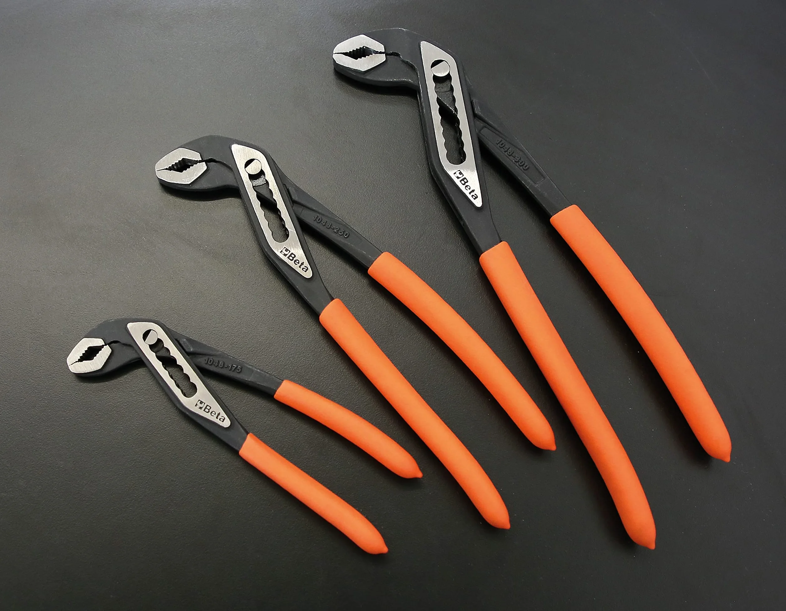 Beta 1048N Pinza Scanalata 6 Inch Acciaio al Cromo Vanadio Manici Antiscivolo PVC Capacità Ganasce 31-36 mm