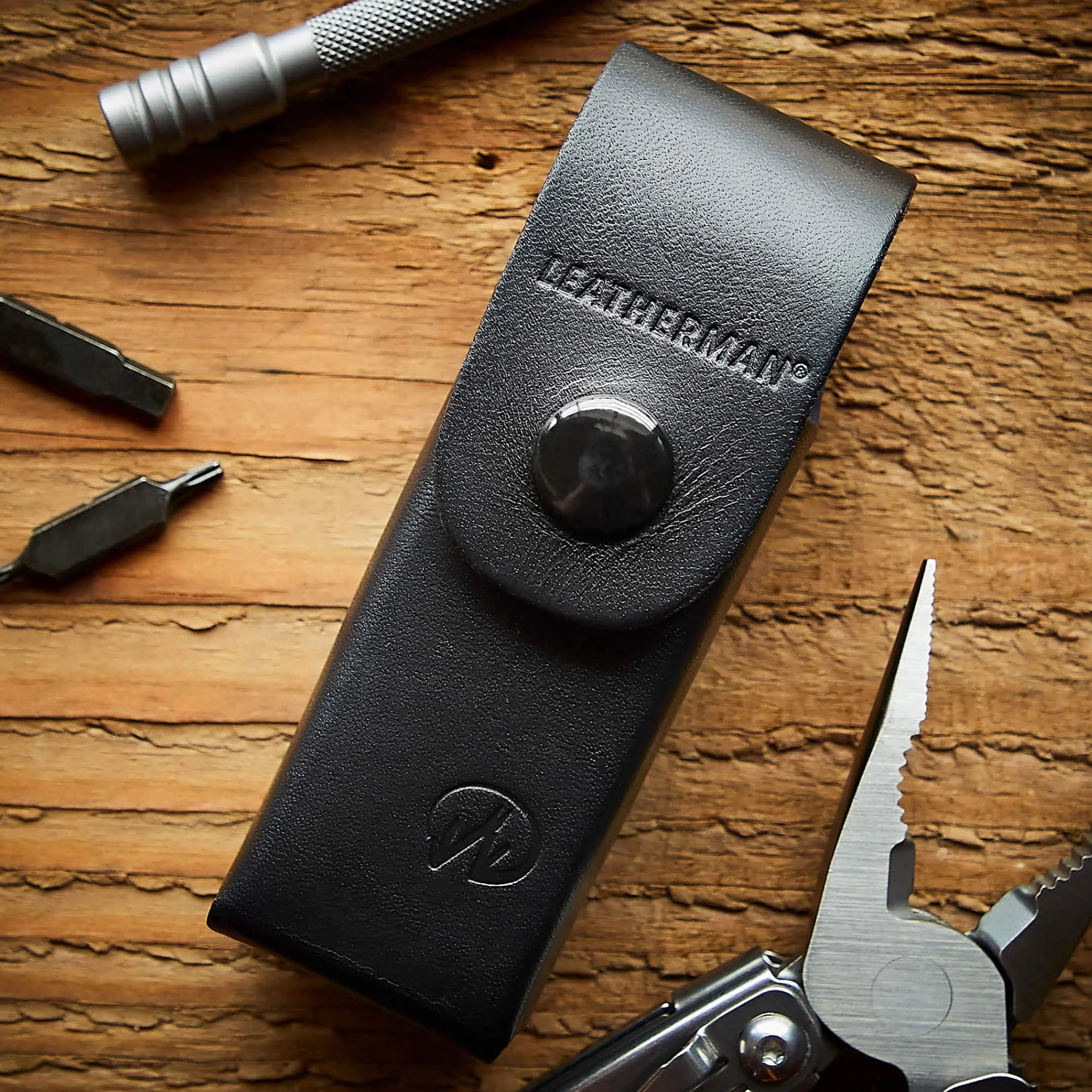 Leatherman Fodero in Pelle Nero Medio per Charge+, Curl, Skeletool, Wave+