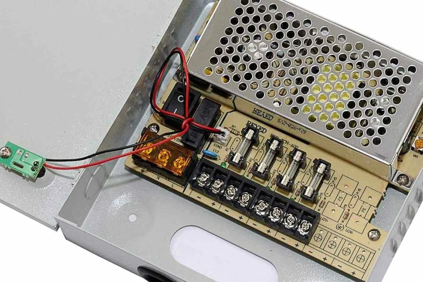 Alimentatore stabilizzato 12V 10A 4 uscite canali box quadro telecamere E-T152