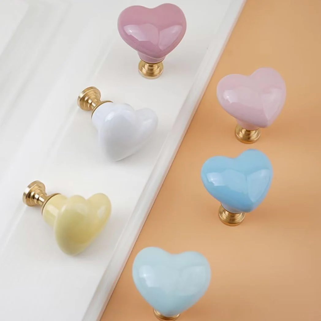 10 pomelli in ceramica a forma di cuore, per mobili da cucina, armadietti, cassetti, per la camera dei bambini, per comò, armadi, decorazioni per la casa, con base in ottone