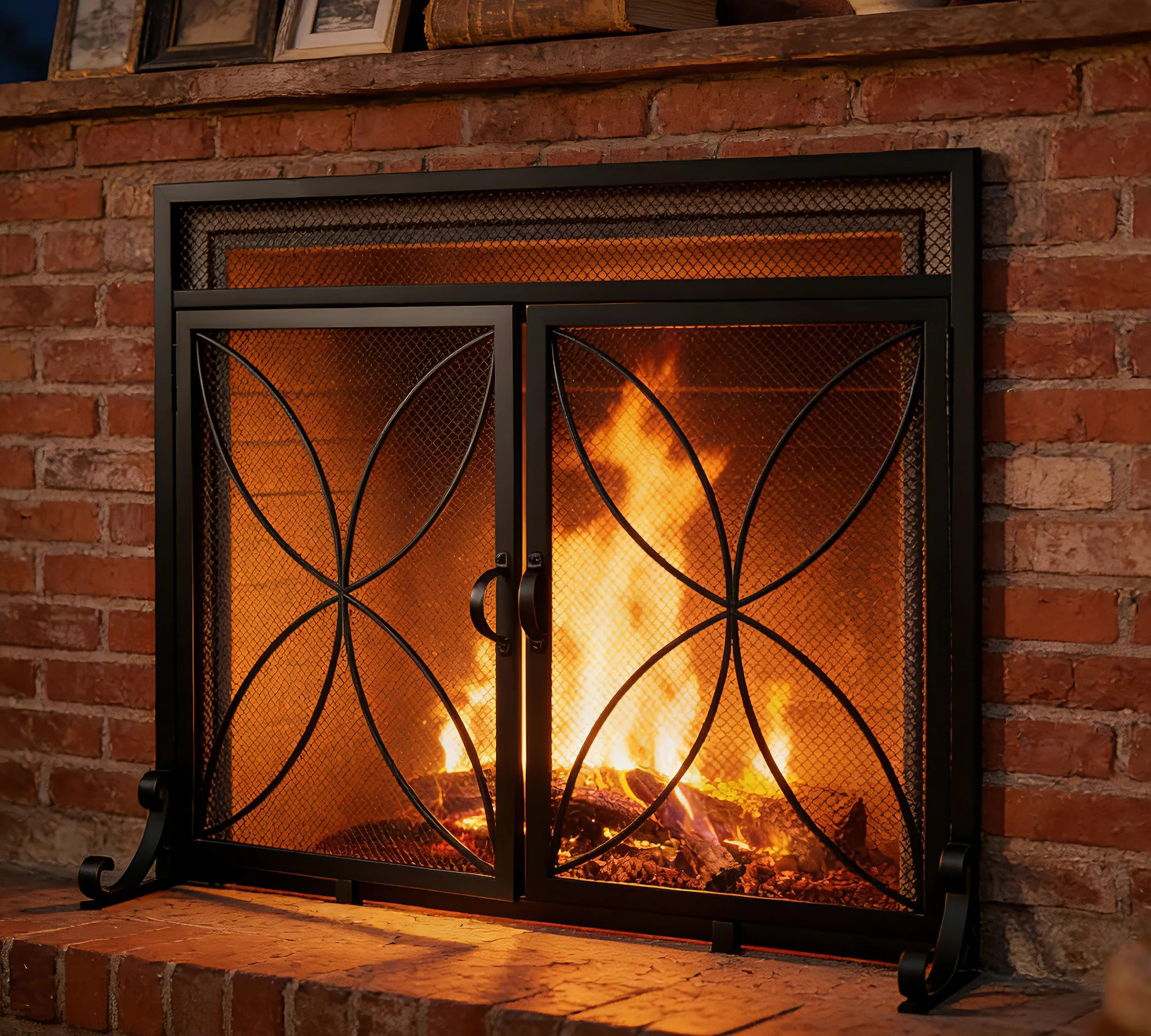 Fire Beauty Paravento per camino con porte magnetiche, realizzato a mano, in ferro battuto, stile classico, resistente, in rete metallica, decorativo, autoportante, parascintille - nero