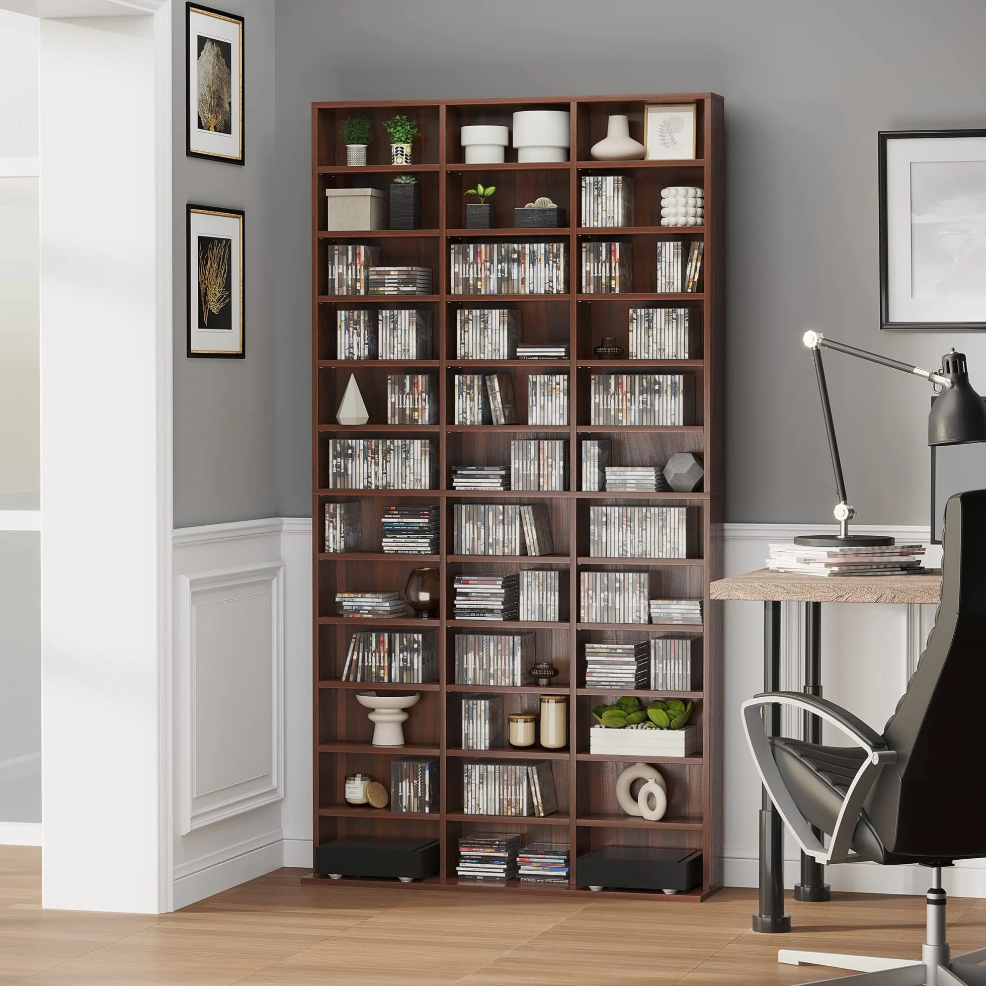 HOMCOM Mobile Porta CD con Ripiani Regolabili, Scaffale Porta 1116CD/528DVD Salvaspazio in Legno, Mobile Portacd con 36 Scomparti, per Soggiorno, Camera da Letto, Ufficio, 102x23.5x195 cm, Marrone