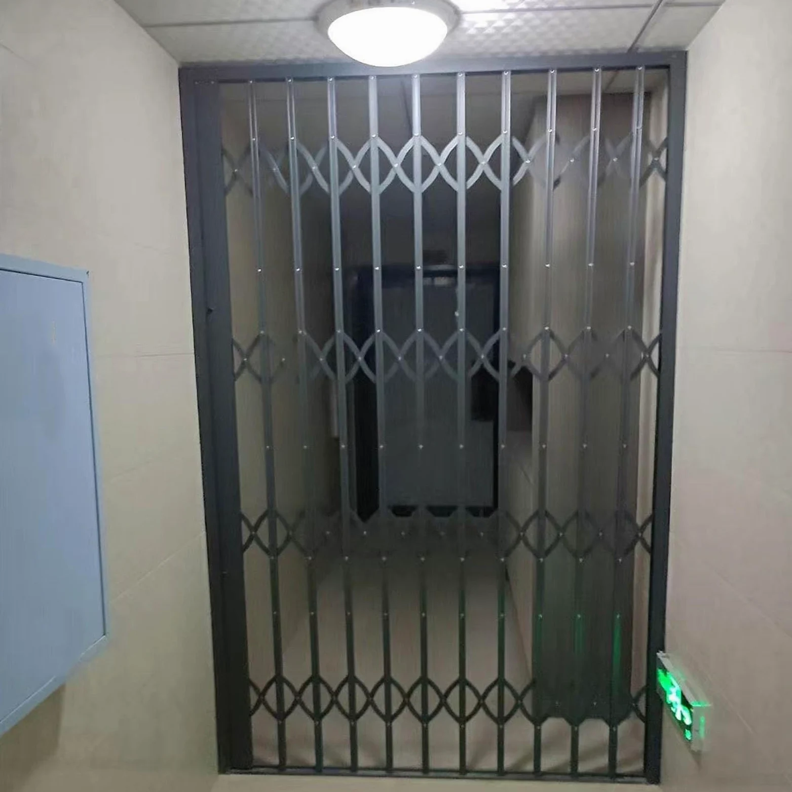 Sbarre antifurto estensibili con Serratura per Porte scorrevoli e finestre Pieghevoli, Grata di Sicurezza per Animali Domestici, Recinzione per Porta a Soffietto, Protezione per seminterrati