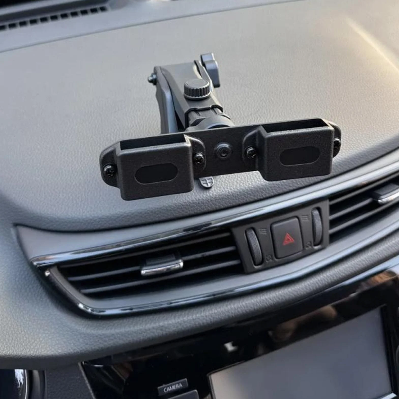 Staffa Adattatore Radio Bidirezionale, Supporto per Walkie-talkie da Cruscotto, Supporto per Microfono Radio Bidirezionale Ventosa Supporto per Parabrezza Auto Staffa Radio per