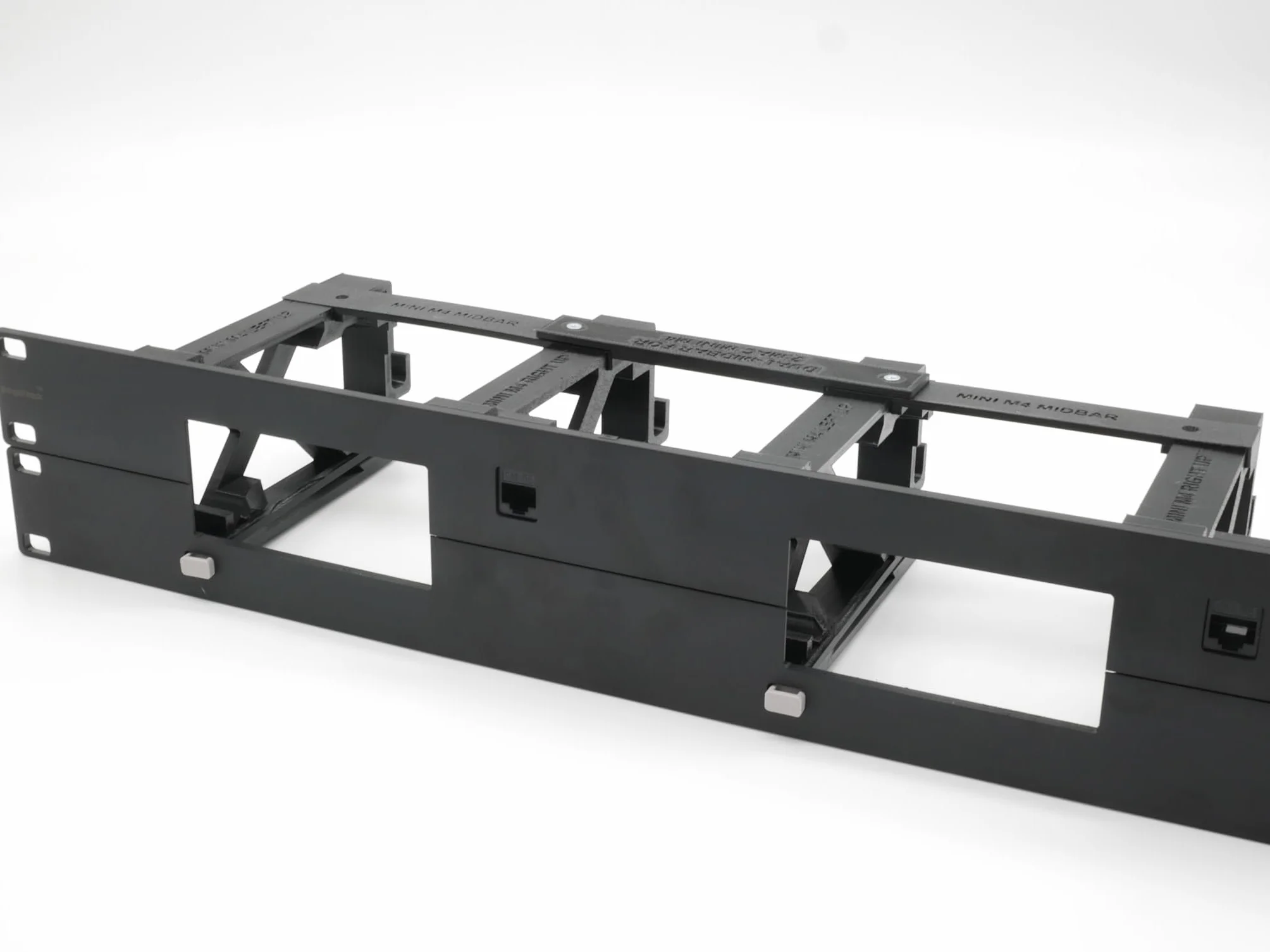 Supporto rack per 2 pz apple mac mini M4 - frontale stampato a iniezione - Rj45 keystone incl e braccio on/off remoto