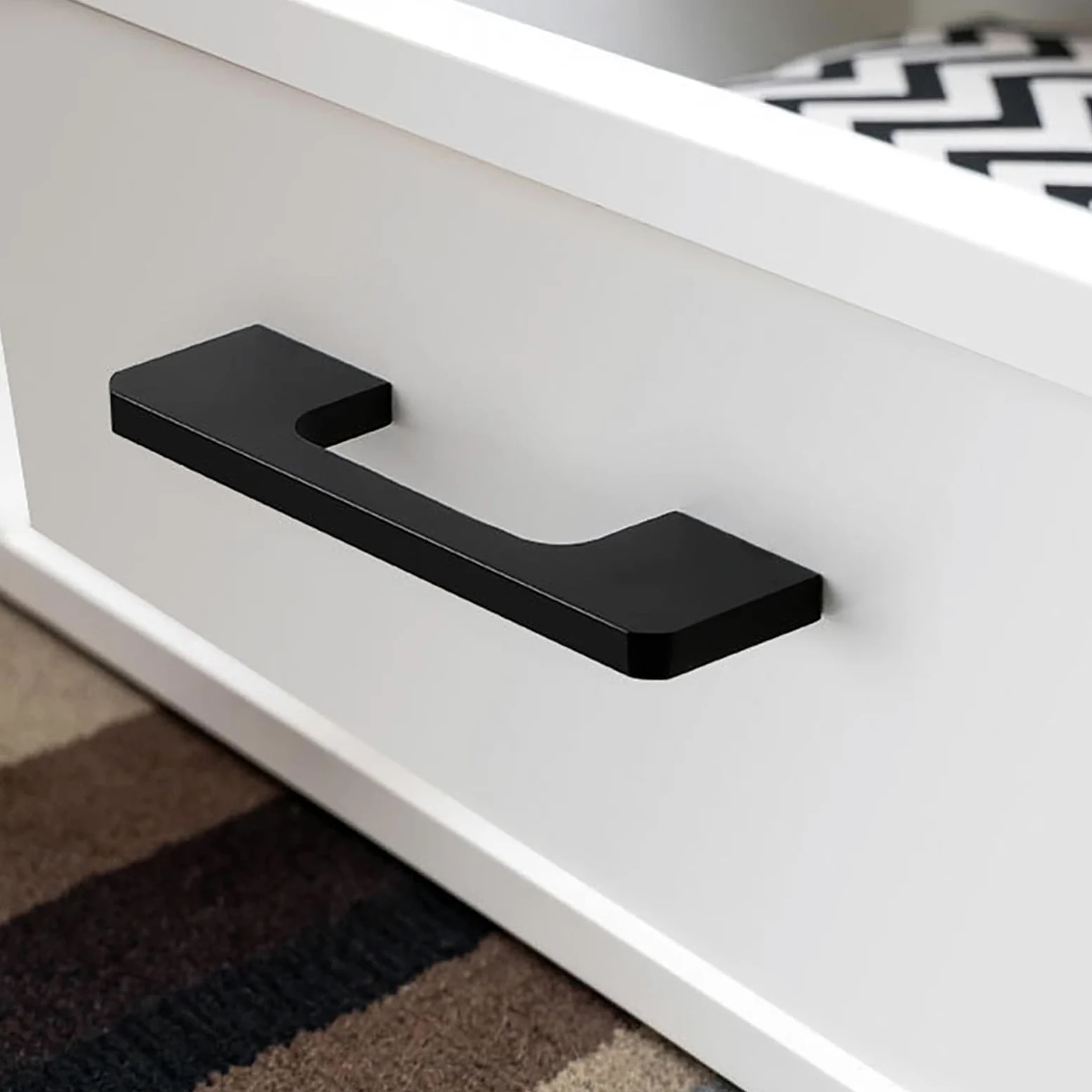 4 X Maniglie per Ante di mobili Moderne,Maniglie per mobili in Lega di Alluminio con Barra a T,Maniglie per cassetti,per armadi da Cucina e Bagno,Armadio e cassetto (Viti Incluse,Nero)