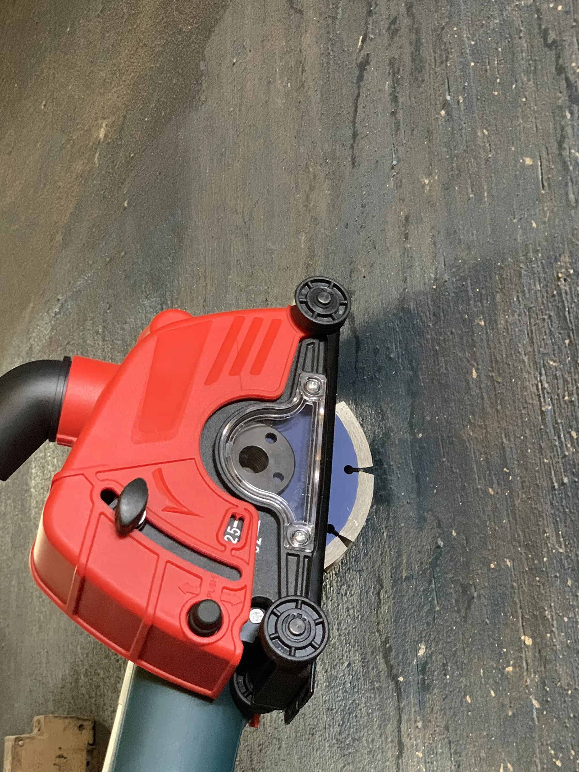 Cappa di aspirazione per smerigliatrice angolare 115/125mm con dischi diamantati