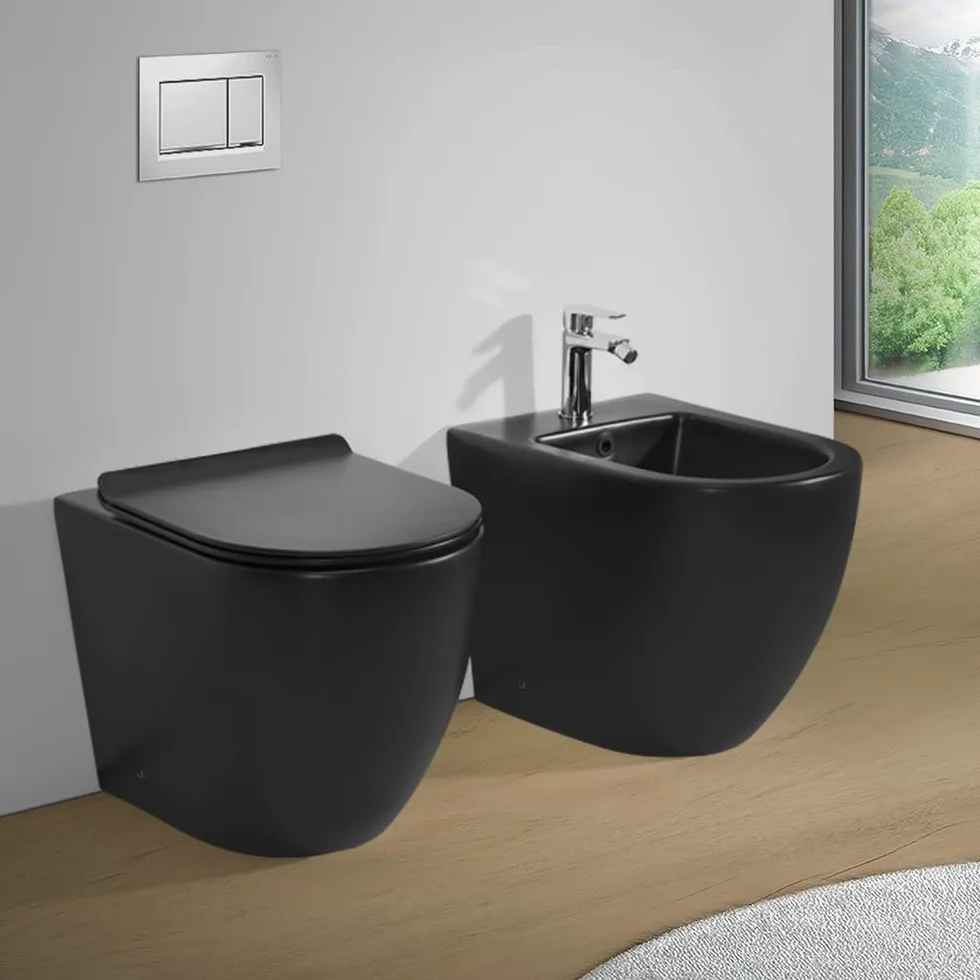 WC Filomuro Ceramica Nero Opaco Scarico Tornado Design Moderno