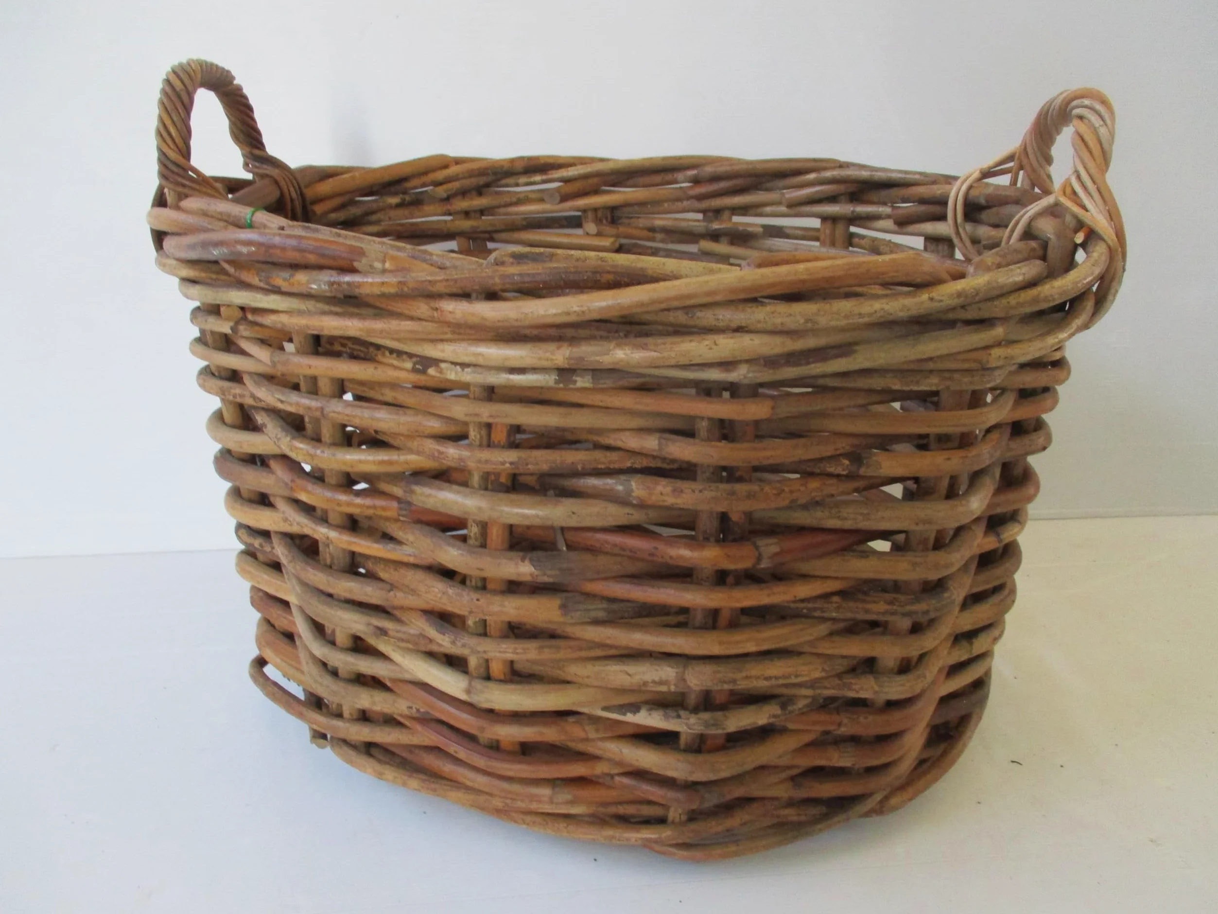 cesto vimini porta legna cm 63x52x40 H conmanici cm 47 intreccio in rattan robustissimo portalegna porta biancheria ovale