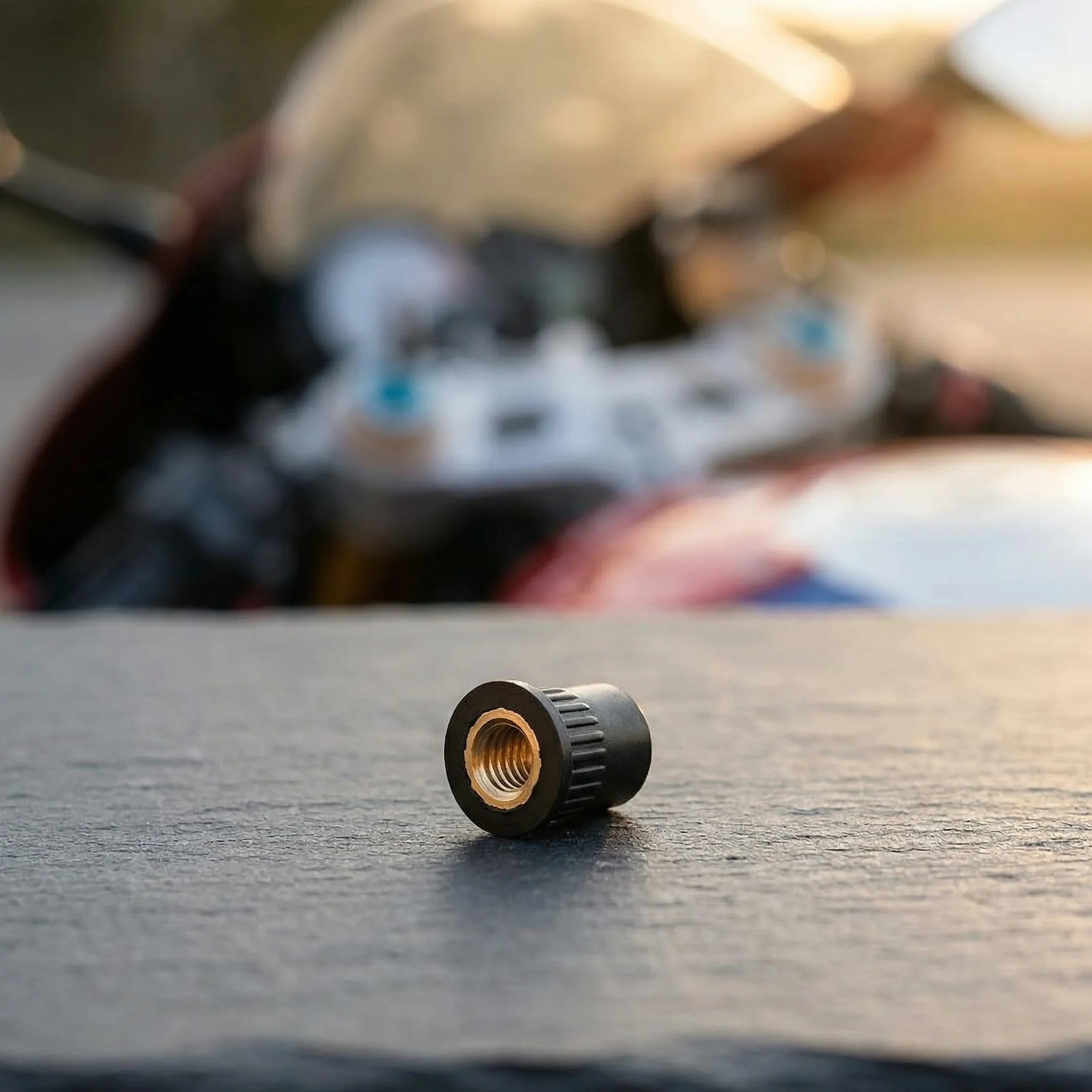 Kit Fissaggio Moto M5 10 Pezzi Viti Alluminio Dadi Gomma Rondelle Trasparenti Set Parabrezza Carene Antivibranti Chiave Brugola