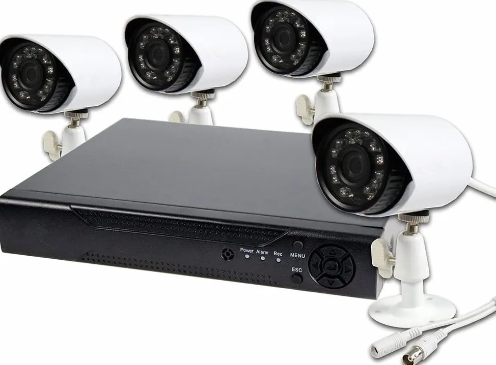 TEMPO DI SALDI Kit Videosorveglianza 4 Canali Telecamere Infrarossi Dvr Alimentatori Prolunghe