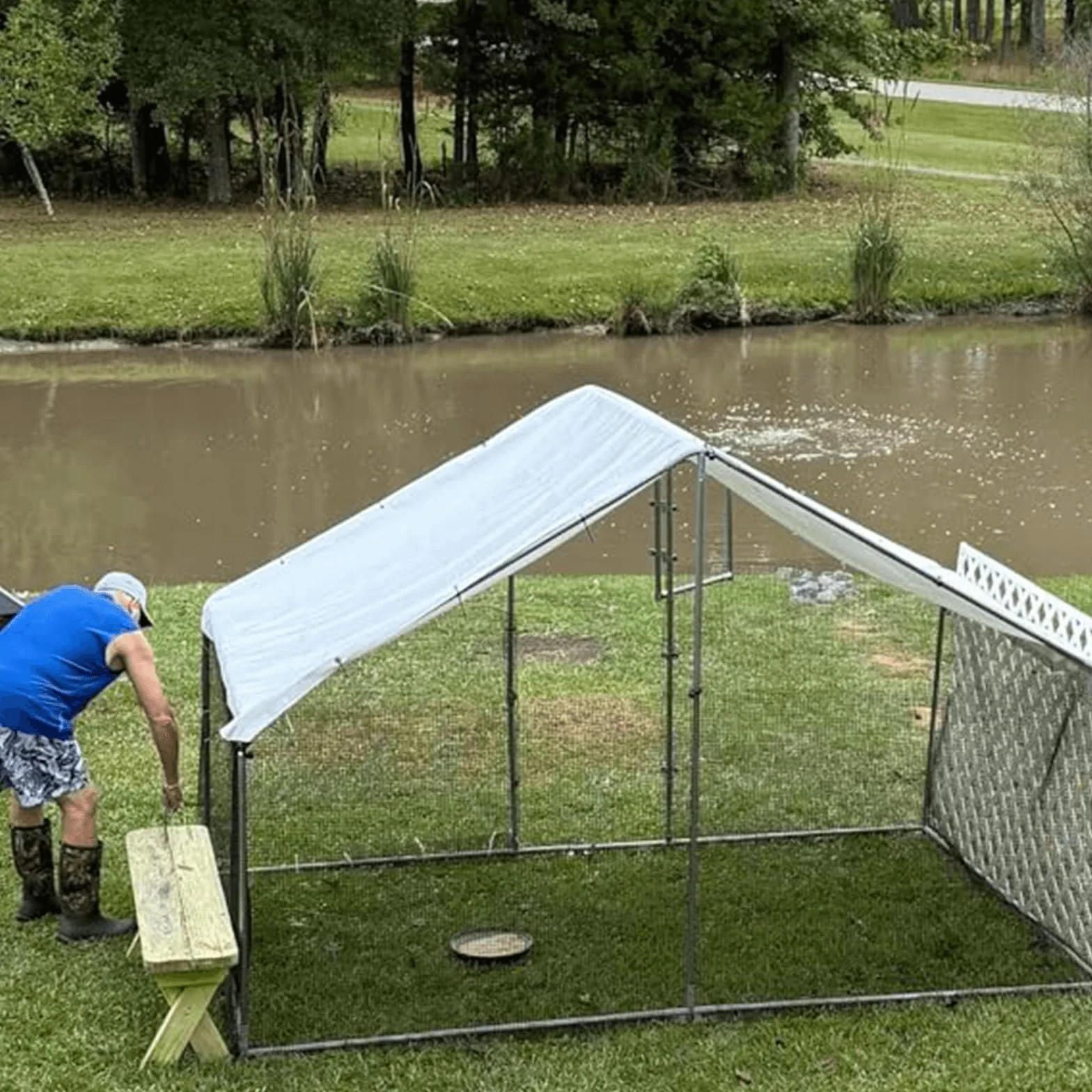 Bianco Telo Impermeabile Esterno, Telone Occhiellato Impermeabile in Polietilene, Telone Impermeabile per Esterno, Giardino, Gazebo, Campeggio, Piscina, Auto, Barche, Legno, 2x3m
