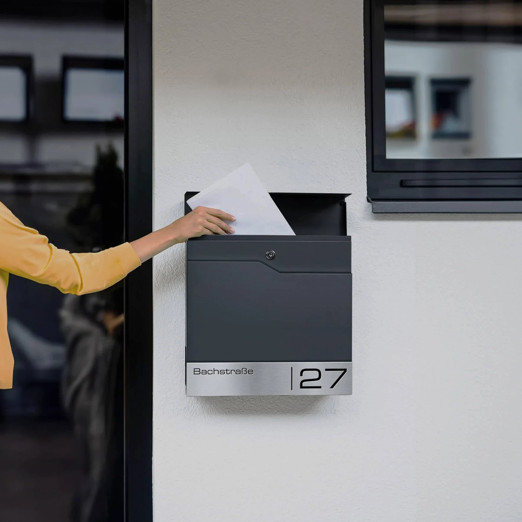 Metzler Moderna Cassetta Postale Con Portagiornale Antracite RAL 7016, Acciaio Inossidabile V2A, Da Parete