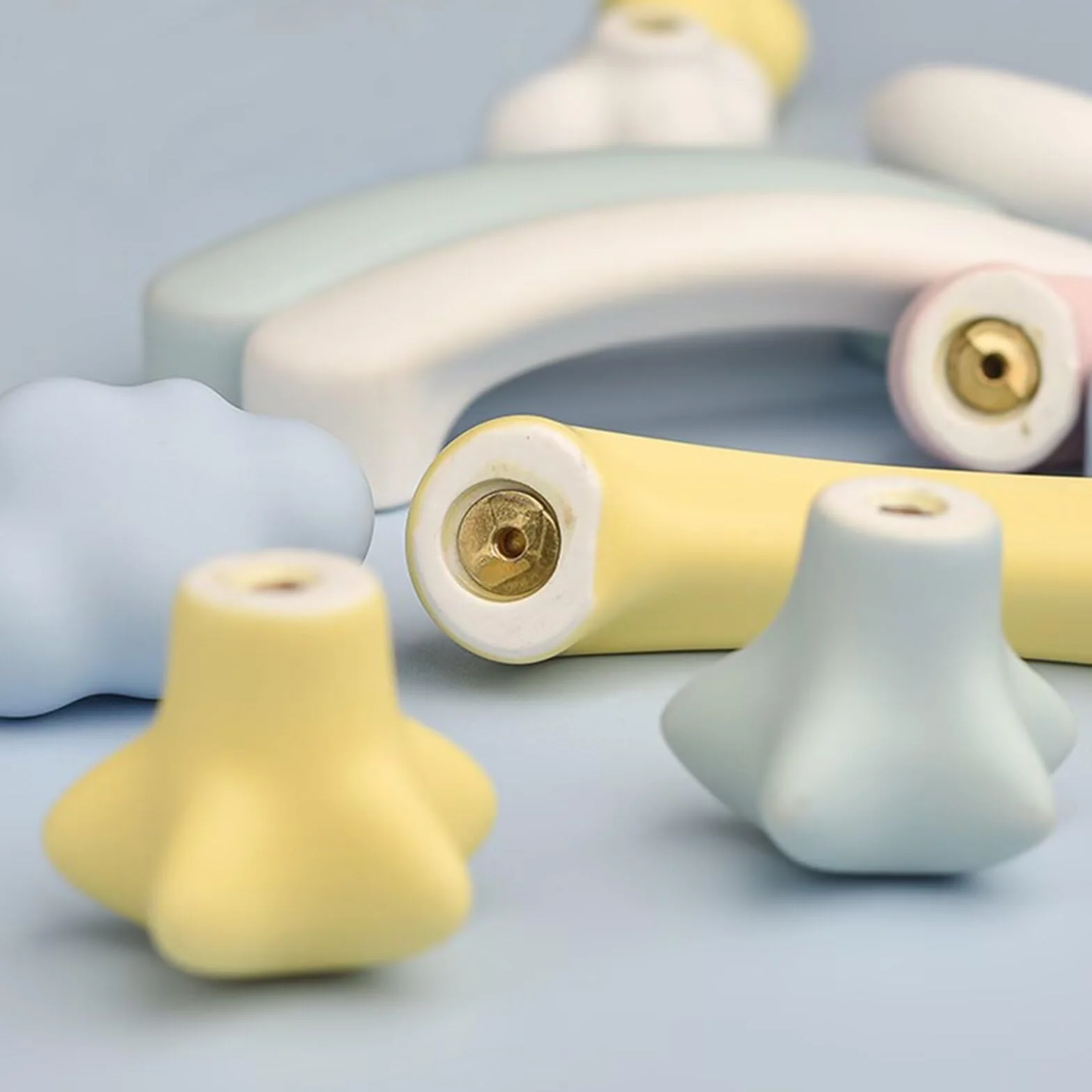 Pomelli in Ceramica a Forma di Nuvola, Maniglie per Cassetti e Porte, Confezione da 8