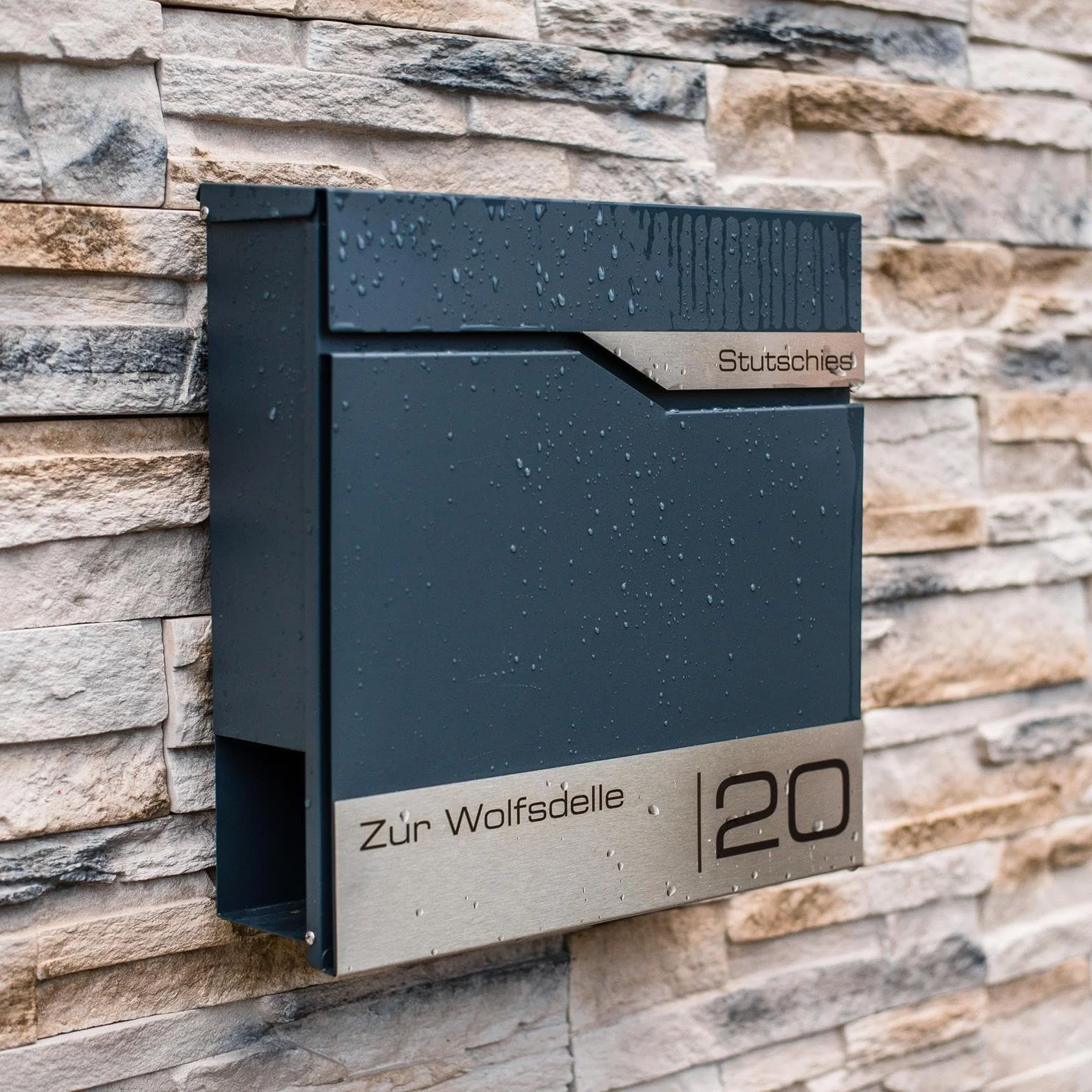 Metzler Moderna Cassetta Postale Con Portagiornale Antracite RAL 7016, Acciaio Inossidabile V2A, Da Parete