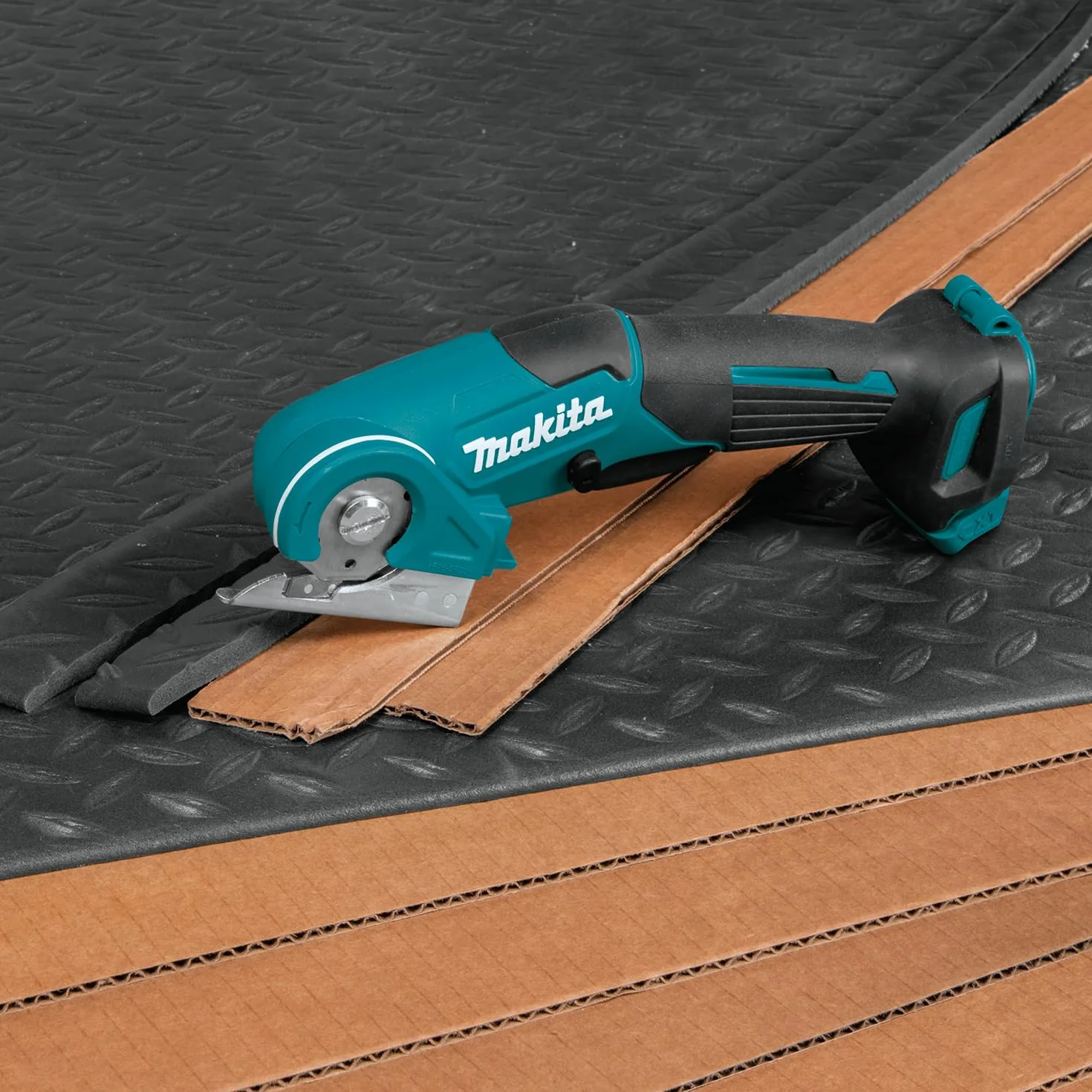 Makita CP100DZ 12V Max CXT Multi-Cutter, Li-Ion