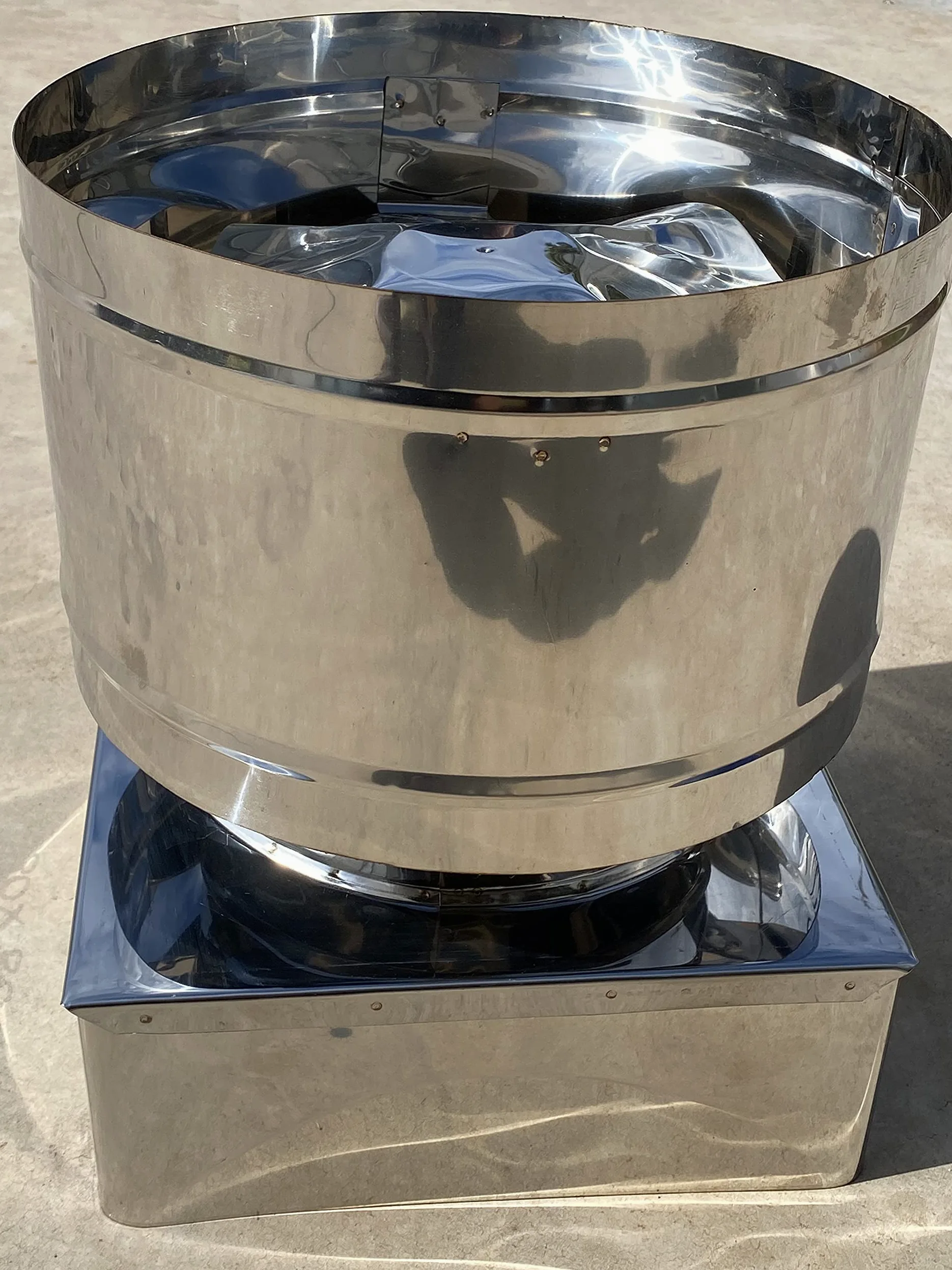 Zeta Fumaiolo a botte inox 420x420mm | Base quadra