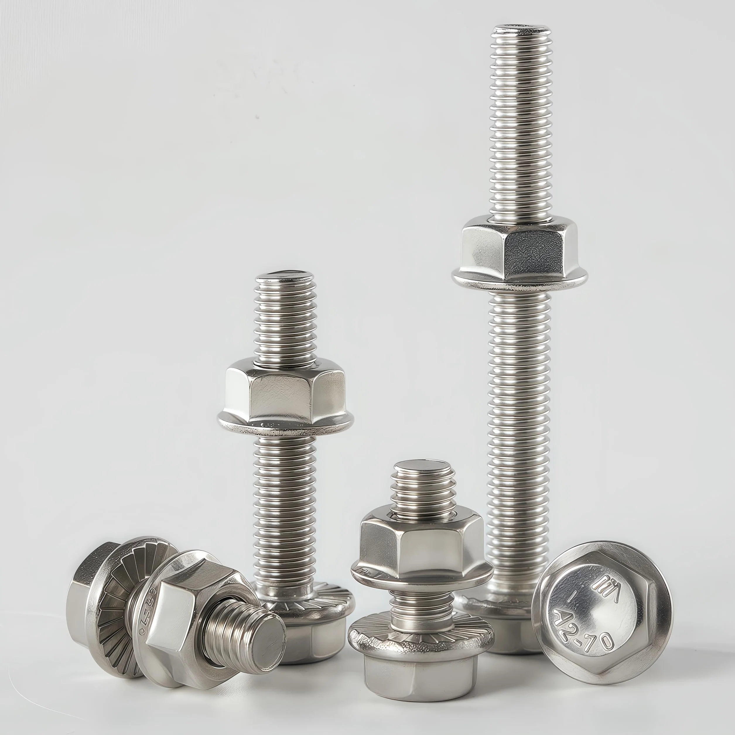 Set bulloni dadi flangia M10 1,5x25 mm acciaio inox 304 A2-70 autobloccanti