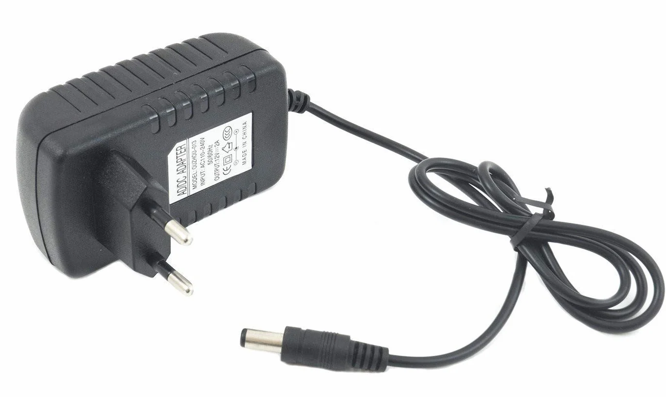 Alimentatori alimentatore stabilizzato trasformatore 220V telecamere 12V 2A 8PZ