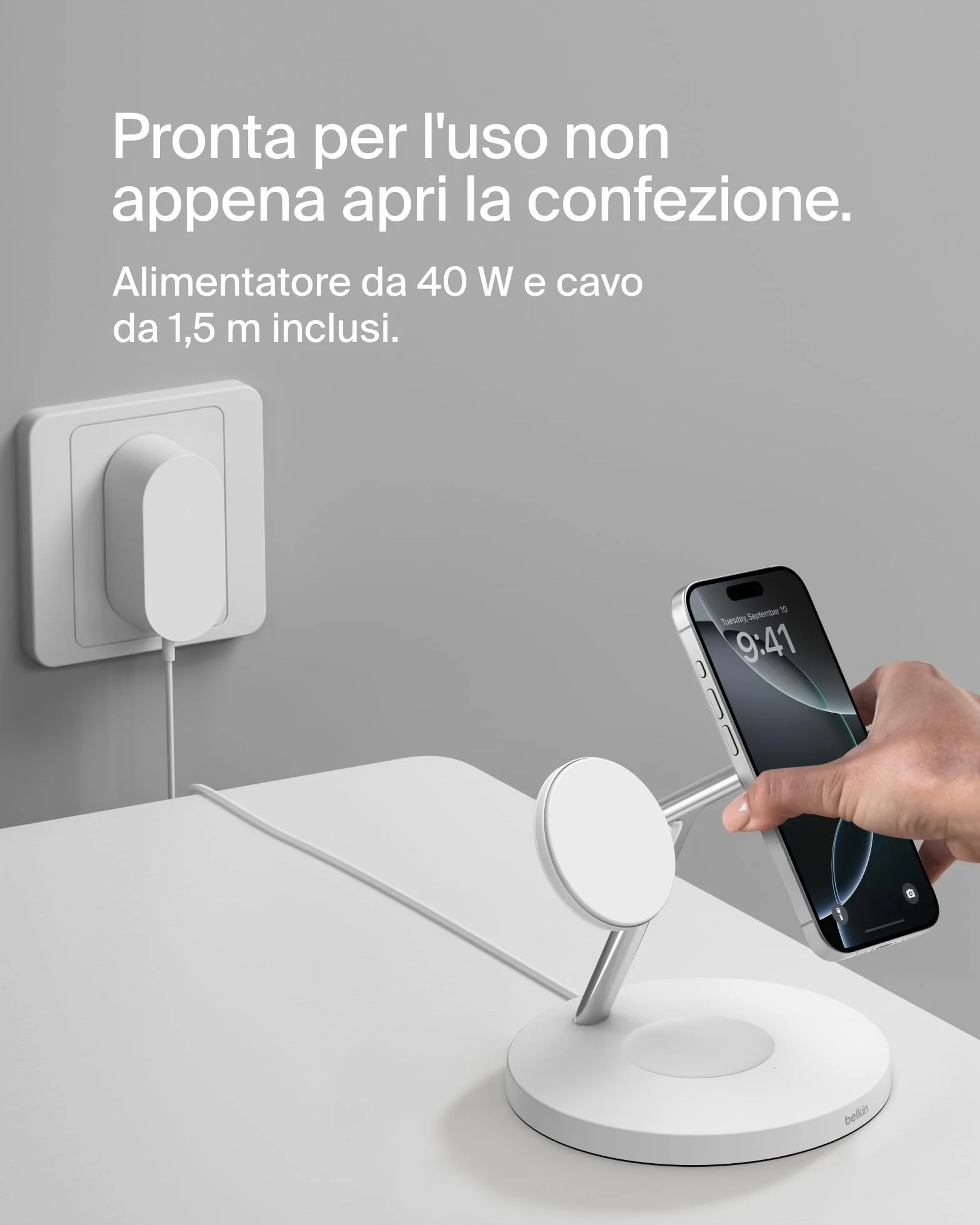 Belkin BoostCharge Caricatore 3 in 1 con Qi2, base di ricarica wireless compatibile con MagSafe, caricatore iPhone 17, Air, Pixelsnap, Apple Watch e AirPods, alimentatore incluso - Bianco