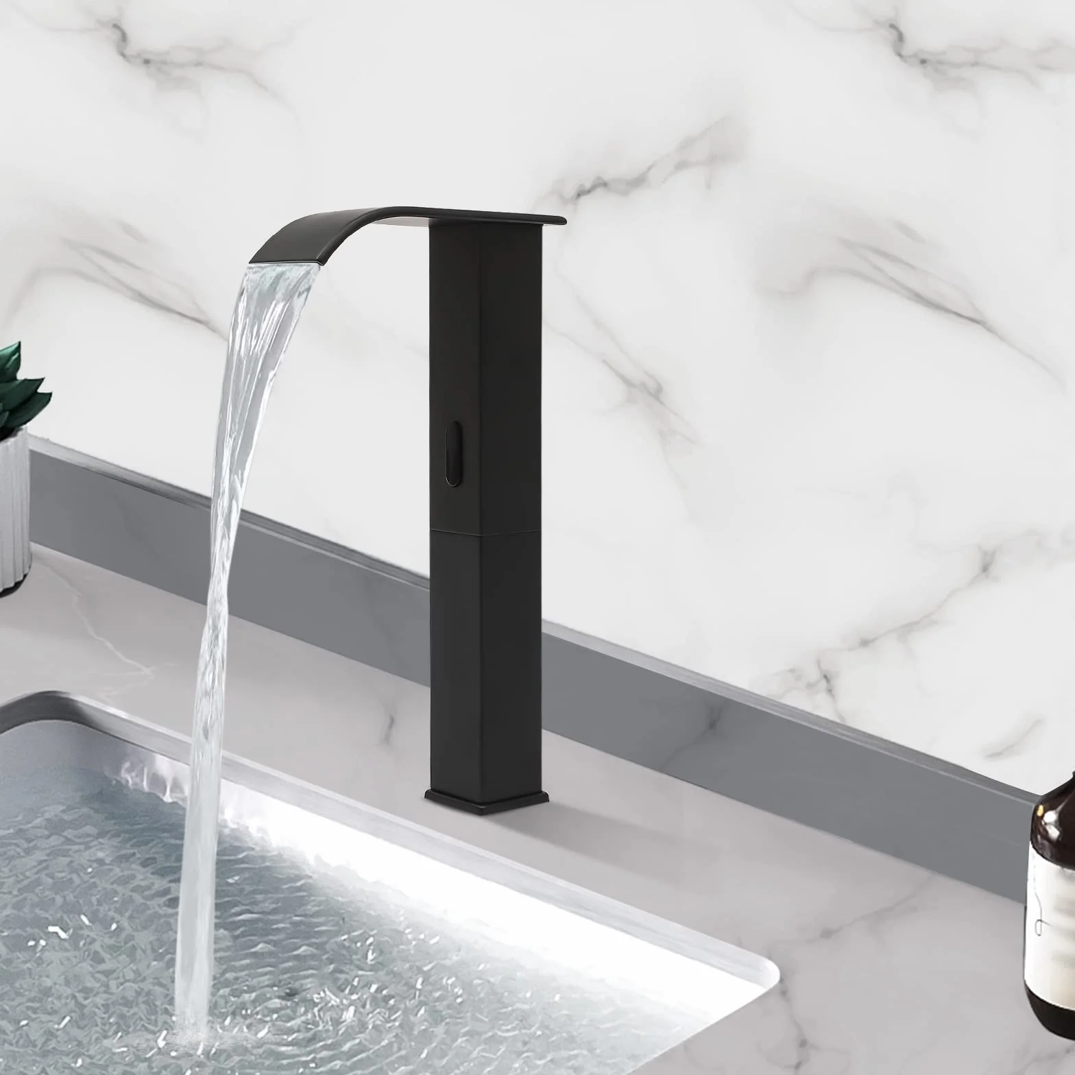 Miscelatore per lavabo con sensore a infrarossi monocomando automatico nero