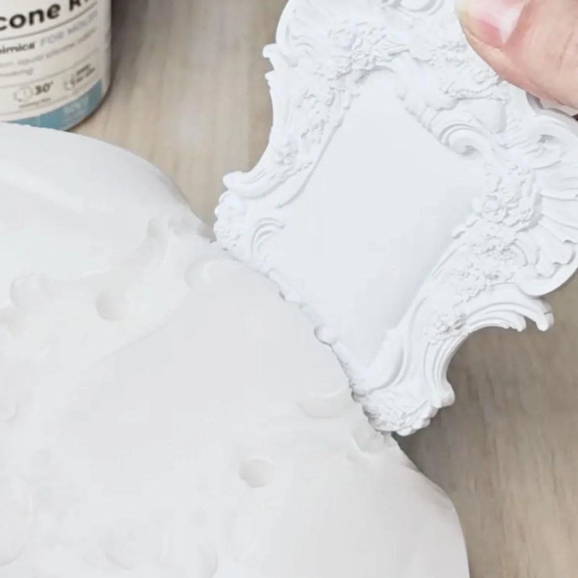 Gomma Siliconica Liquida Bicomponente R15 500 g per Stampi in Silicone Morbidi