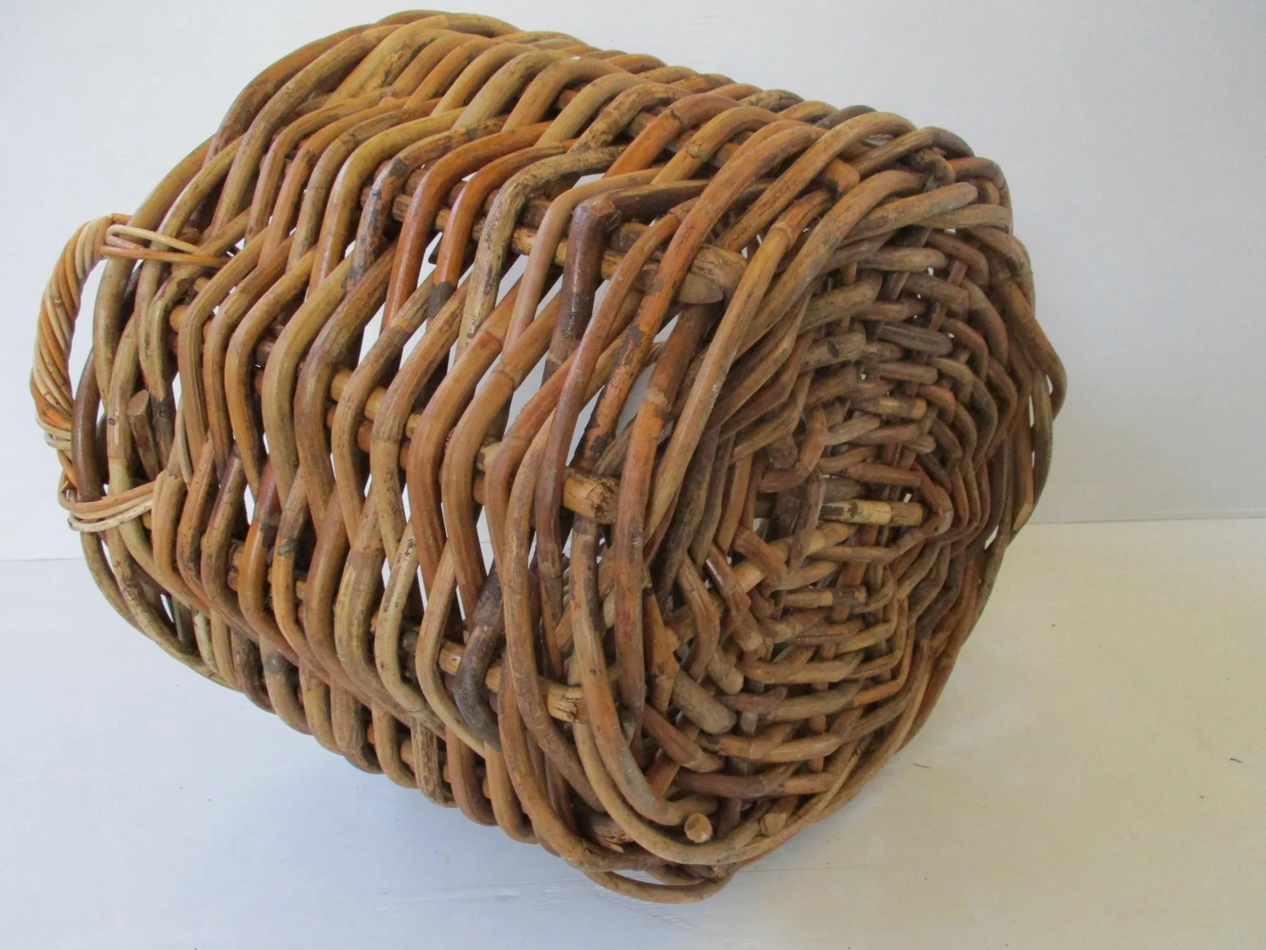 cesto vimini porta legna cm 63x52x40 H conmanici cm 47 intreccio in rattan robustissimo portalegna porta biancheria ovale