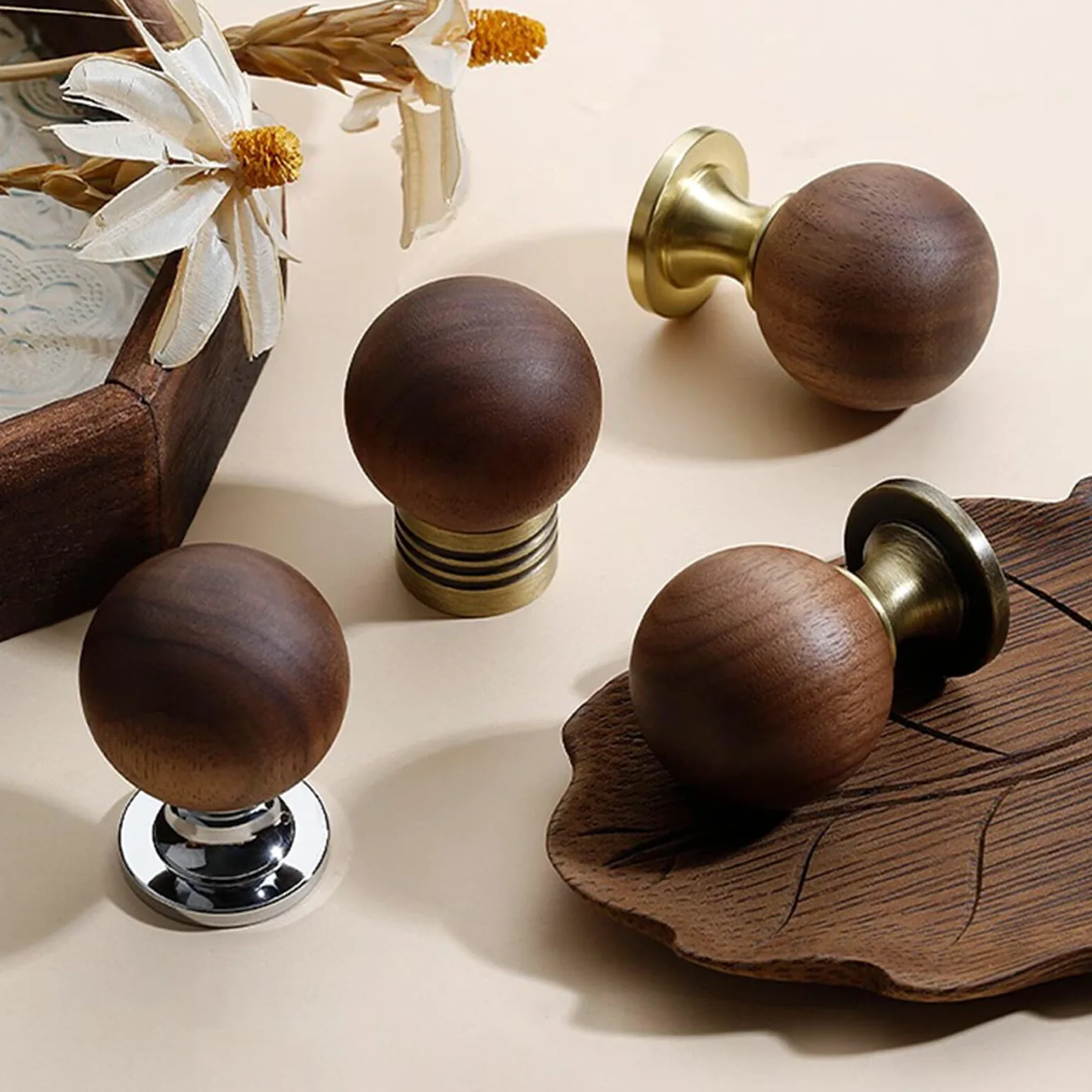 Set di 10 pomelli in legno naturale da 30 mm, semplici pomelli in legno massello di noce, maniglie per cassetti con viti, per mobili da cucina, porte, armadi, scrivanie, cassetti, librerie