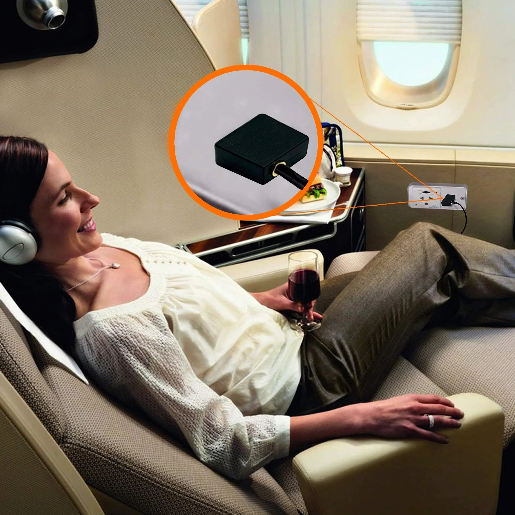 Mobi Lock 2 Pezzi Adattatori per Cuffie da Aereo Placcati in Oro - Usa le Tue Cuffie con i Sistemi di Intrattenimento in Volo dell’Aereo - Ottima Qualità del Suono in Tutti gli Aerei