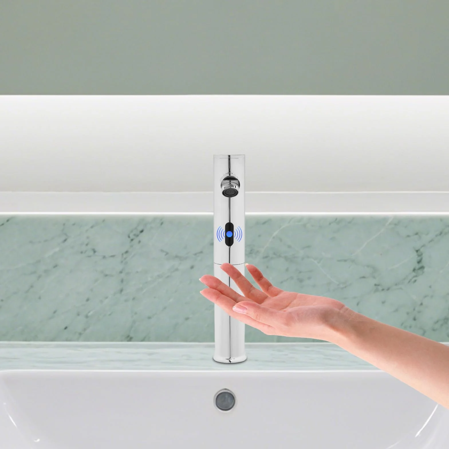 Rubinetto con sensore a infrarossi 32 cm per lavabo senza contatto ottone alto moderno