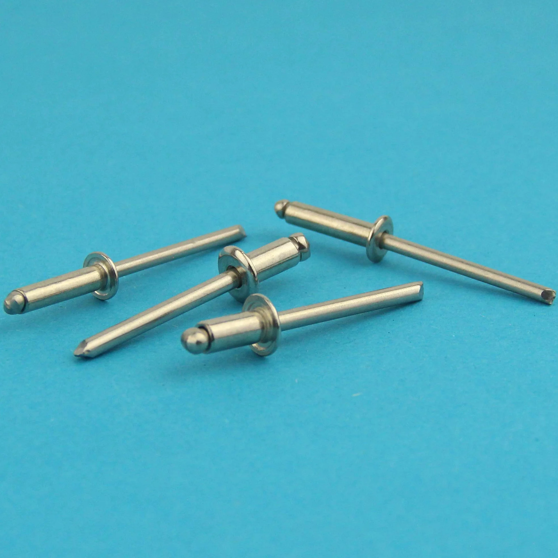 Rivetti ciechi in acciaio inox A2 V2A 6,4 x 20 mm DIN 7337 ISO 15983 testa piatta 30 pezzi