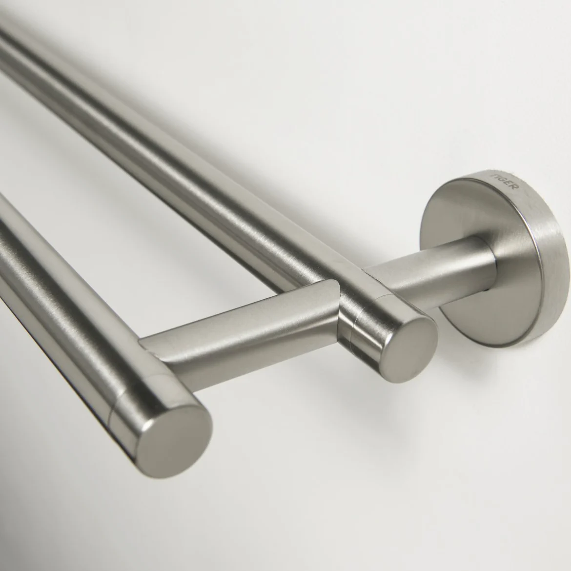 Tiger Boston Portasciugamani Doppio, Acciaio Inox Spazzolato, 58,1 x 5 x 13 cm