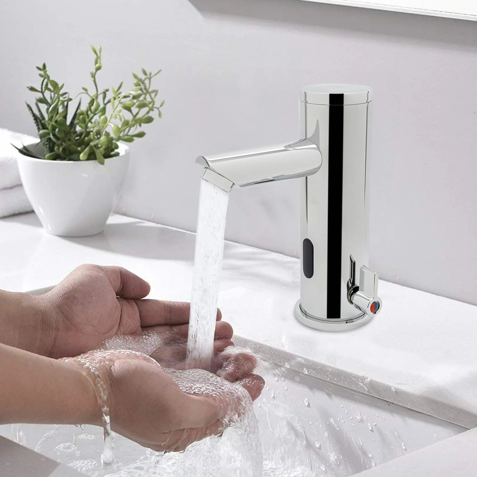 Rubinetto automatico a infrarossi in ottone e acciaio inox, altezza 18,1 cm, a batteria
