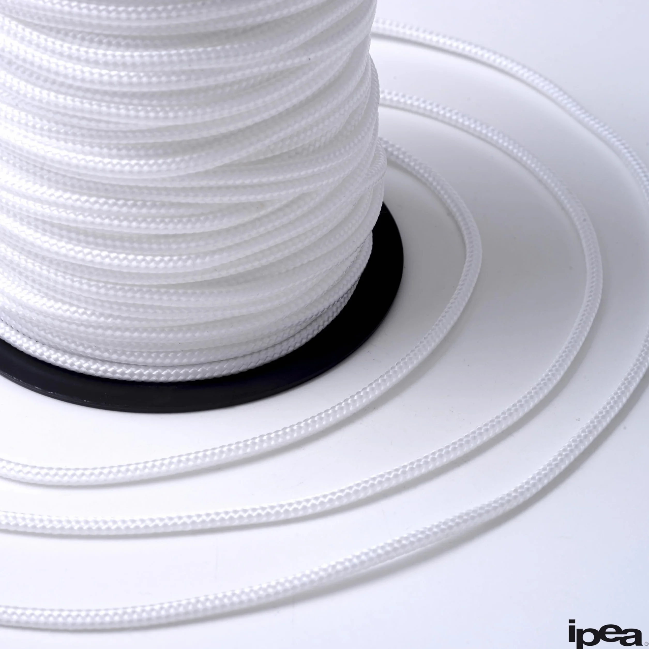 IPEA Treccia per Veneziana Bianca 3 mm in Nylon – [ 50 METRI ] – Made in Italy – Corda per Tende a Pacchetto, Mantovane, Tapparelle, Accessori, Fai Da te – Cordino Bianco Multiuso - Spessore 3 mm