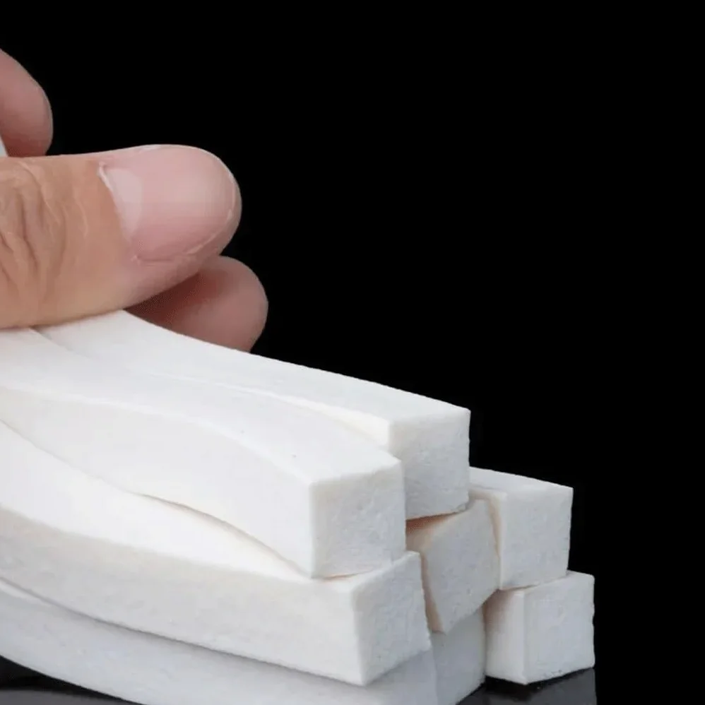 Striscia di Guarnizione in Schiuma di Silicone, Striscia di Tenuta in Schiuma Gomma siliconica da 1 m, Dimensioni Multiple for Porte e finestre | 25x30mm