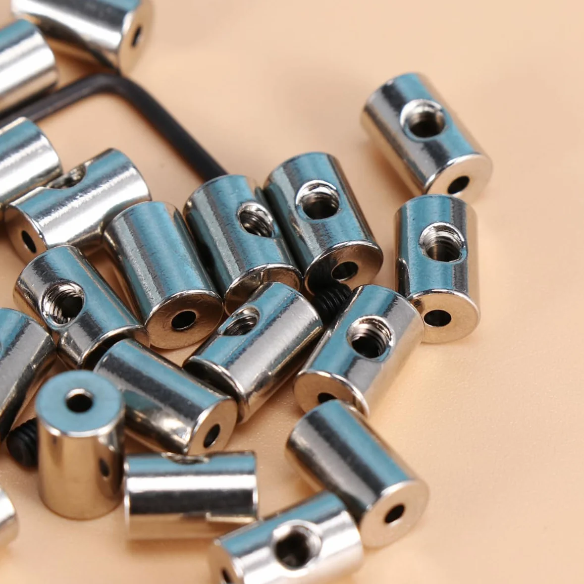 Set 50 Pezzi Pin Backs in Metallo Argento Meccanismo di Bloccaggio per Vest e Distintivi