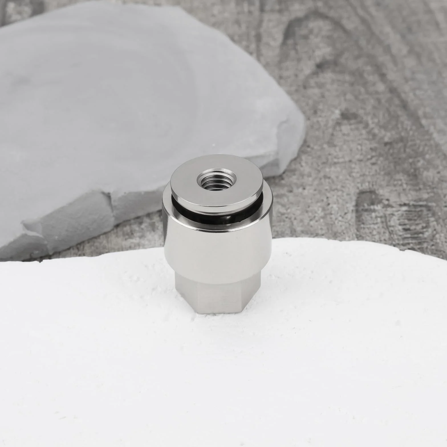 Kit Dadi Antifurto M8 4 Fori Acciaio Inox Portabici Tetto Tenda Sistema Solare Argento