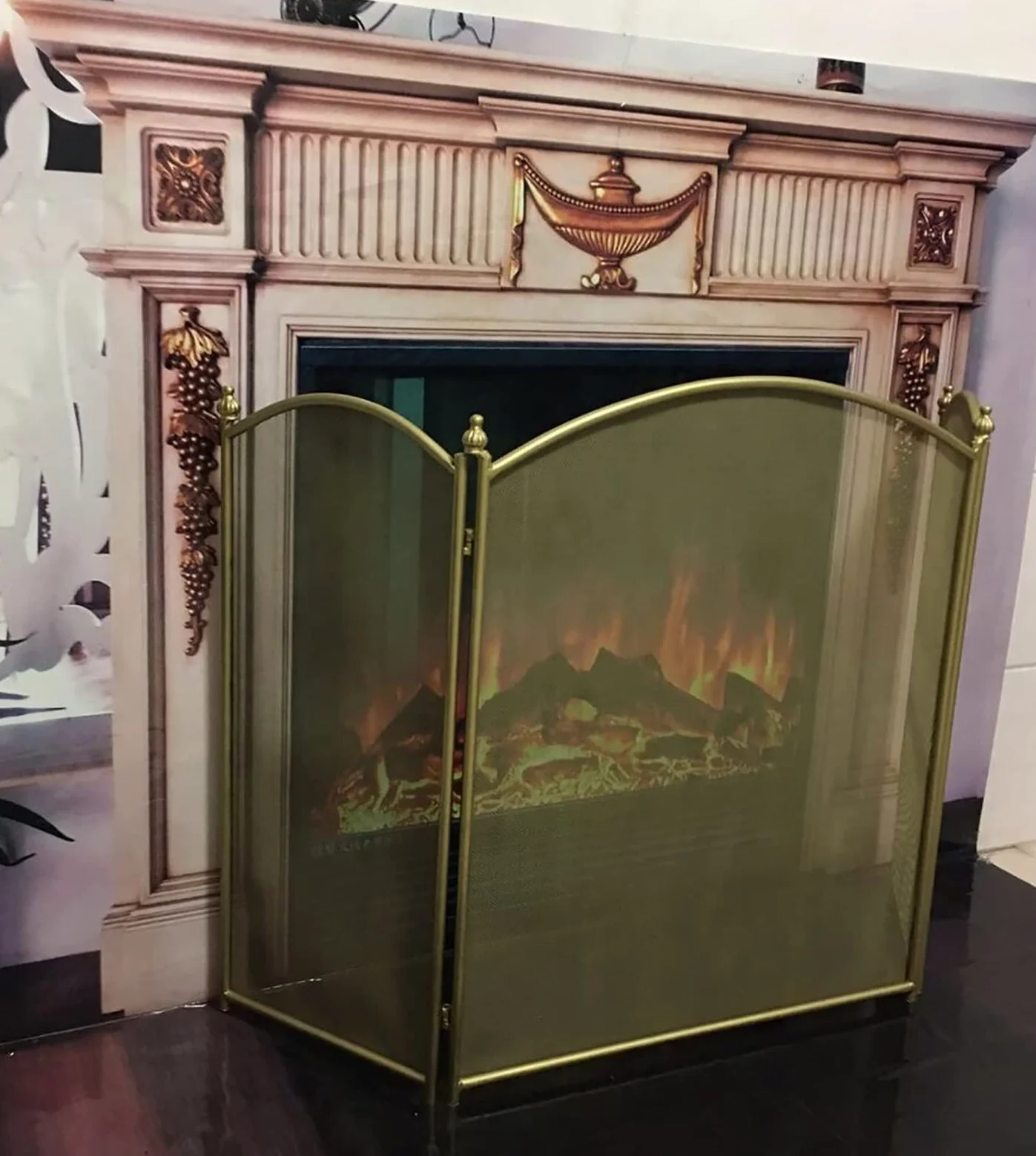 Parascintille Pieghevole Fire Guard in Oro con Finitura Anticata, Accessorio per focolare a 3 Pannelli, parascintille per Animali Domestici, parascintille per Camino con Rete Protettiva