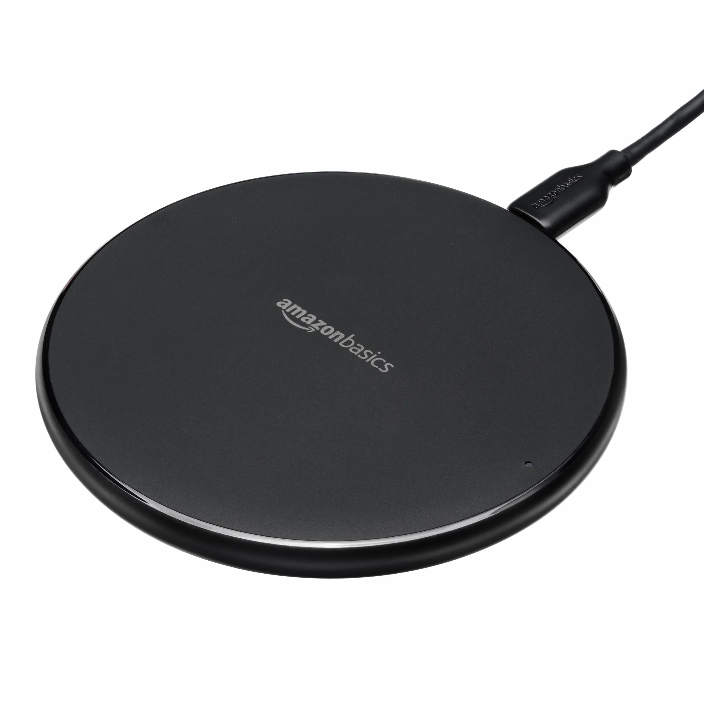Amazon Basics Tappetino di ricarica wireless certificato Qi da 15 W (iPhone 16/ 15/14/13/12/11/X, Samsung) - Con cavo USB (adattatore CA non incluso) - nero