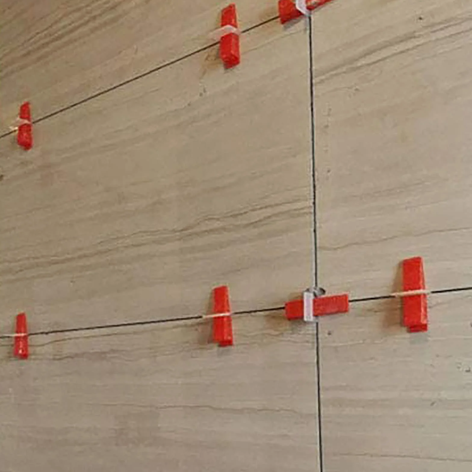 Cunei Livellanti per Piastrelle 200 Pezzi, Sistema Livellamento Pavimento Riutilizzabili per Porcellana Ceramica Marmo