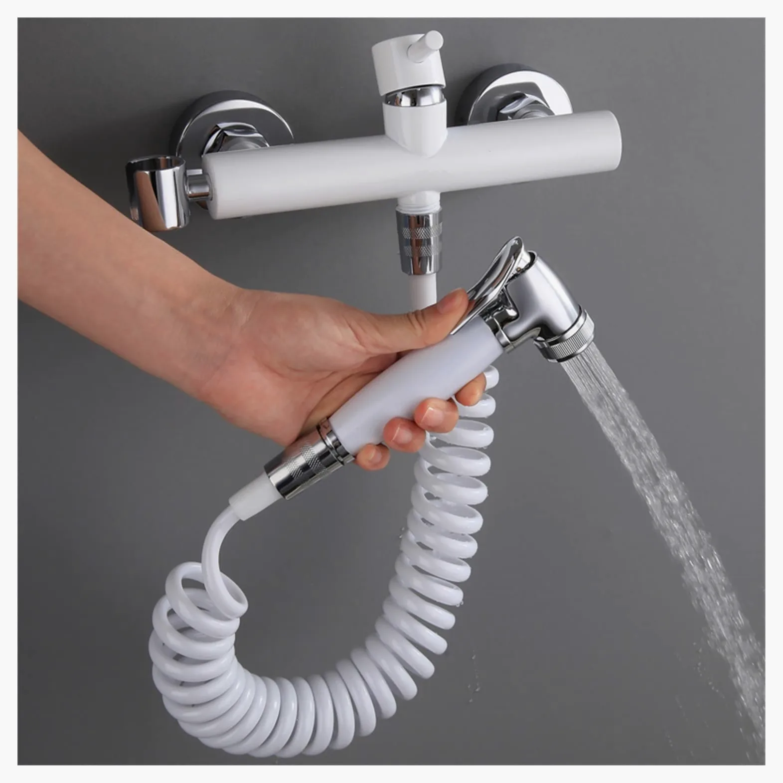 Rubinetti per lavabo, Bidet Faucet Set caldo e freddo Bianco Valvola angolare in cromo a mano Handied Hygienic Shower Head Wash Car Auto PET Accessori Airbrush Tap