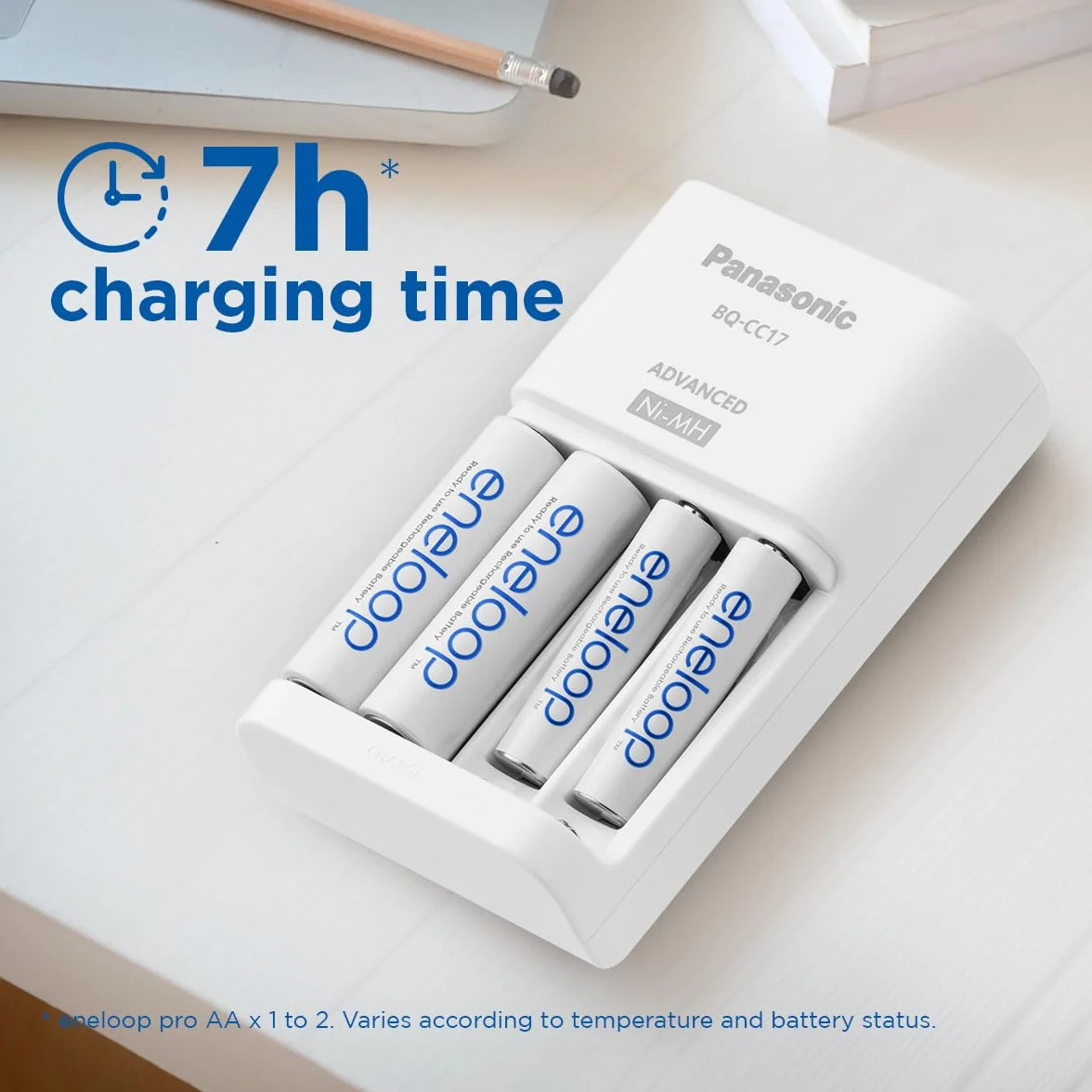 eneloop Caricabatterie Smart per Batterie AA/AAA Ni-MH, Include 4 Batterie AA 2000 mAh, 100-240V, Ricarica in 7 Ore