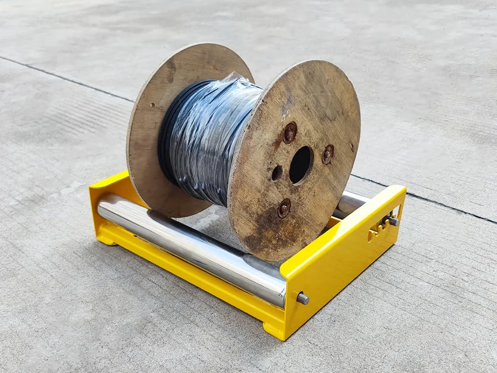 Tamburo Avvolgicavo Monoblocco Supporto Porta Bobina Compatibile Svolgi-cavo per Tamburi Portacavi Avvolgitore Dispensatore Dia. 20,3-50,8 cm Lunghezza 45,7 cm
