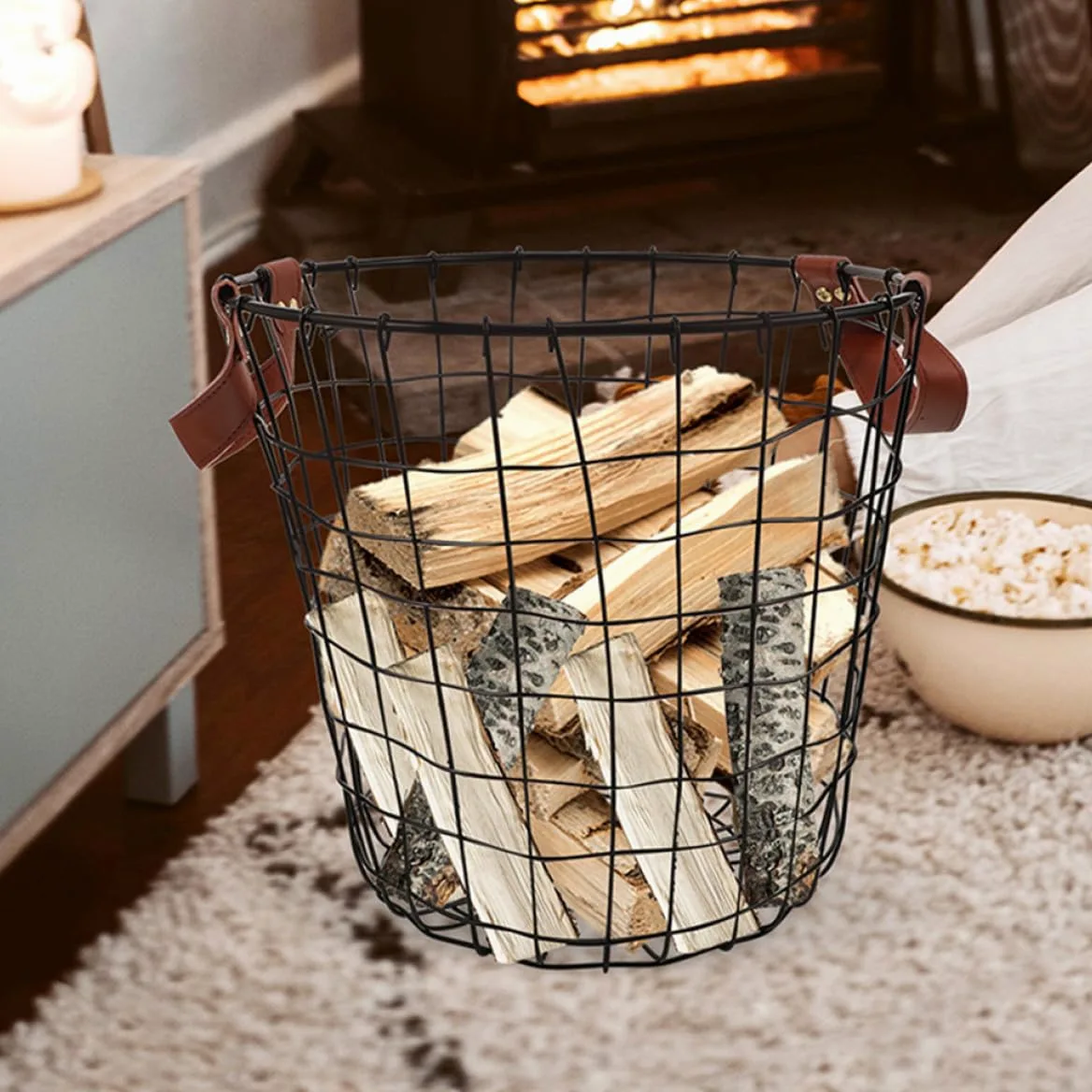 NUOBESTY Cesto Porta Legna in Ferro Robusto con Manico, Grande Cestino Rotondo per Legna da Ardere e Decorazione Rustica, Contenitore Organizer Ventilato per Interni ed Esterni, per