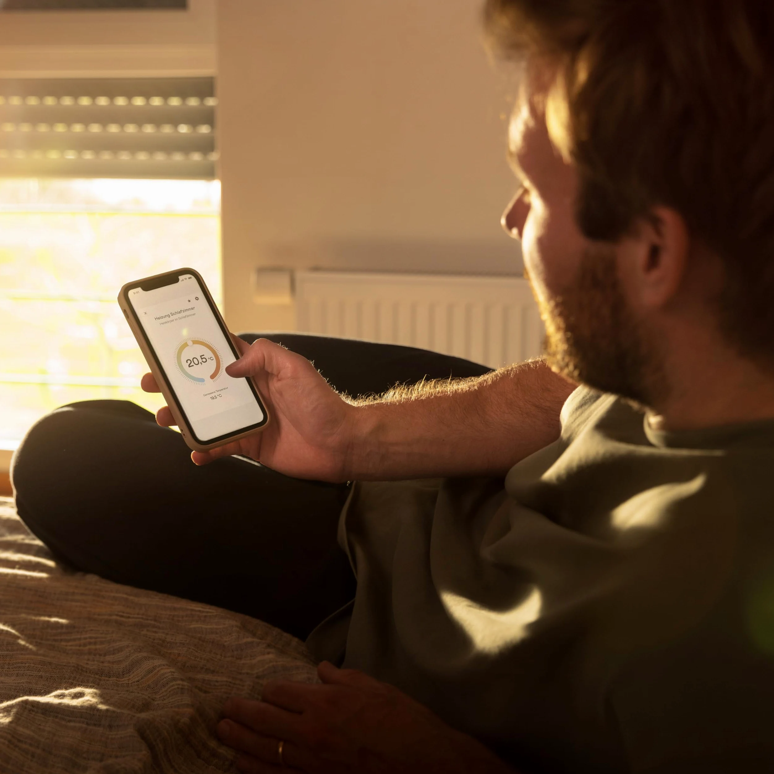 Home Pilot - Valvola termostatica smart per il controllo dei radiatori. Risparmio energetico | Comando vocale | Riscaldamento smart | Controllo tramite app - 13601001