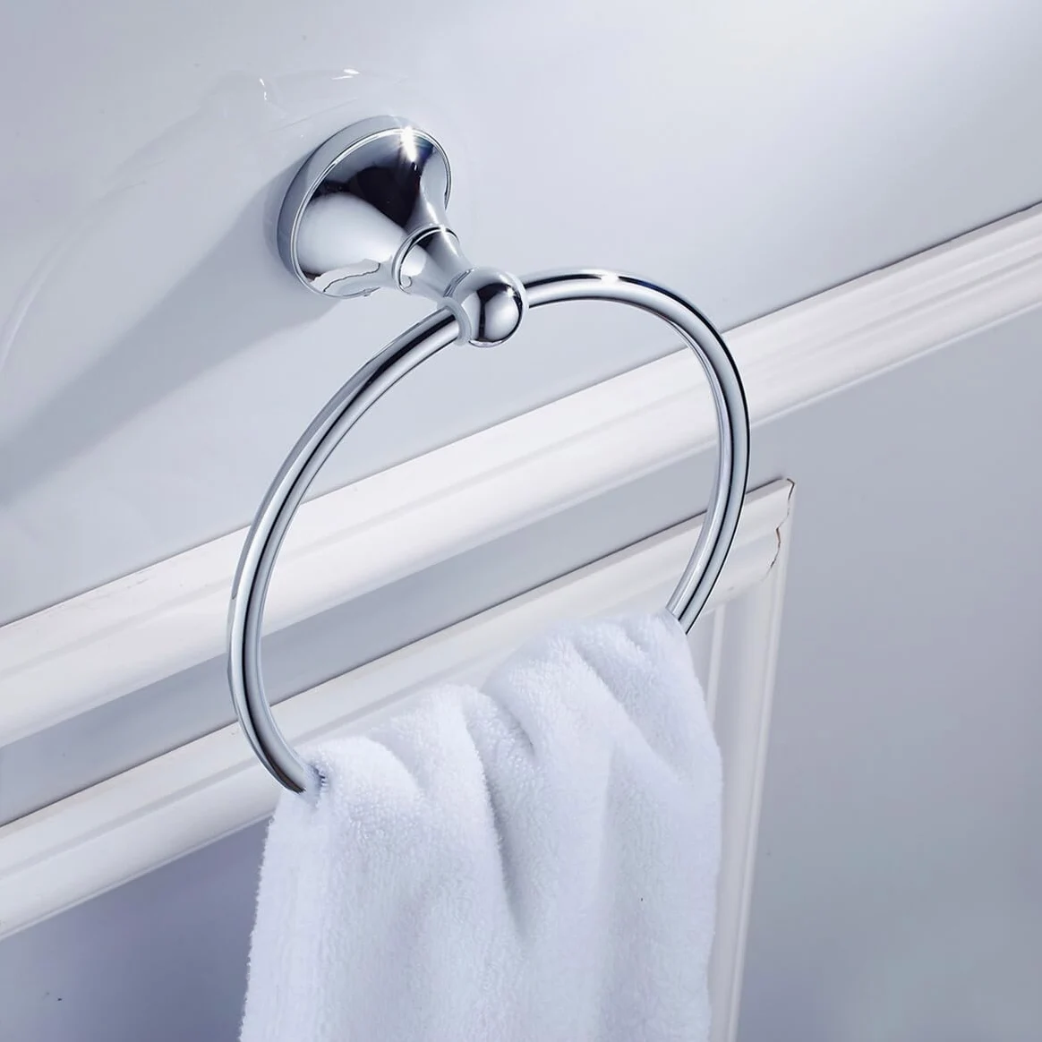 SHINEOFI Portasciugamani Rotondo in Ottone Cromato, Anello Portasciugamani da Bagno Appeso, Resistente e Semplice per Bagno Domestico, Hotel, Scuole e Spazi Pubblici